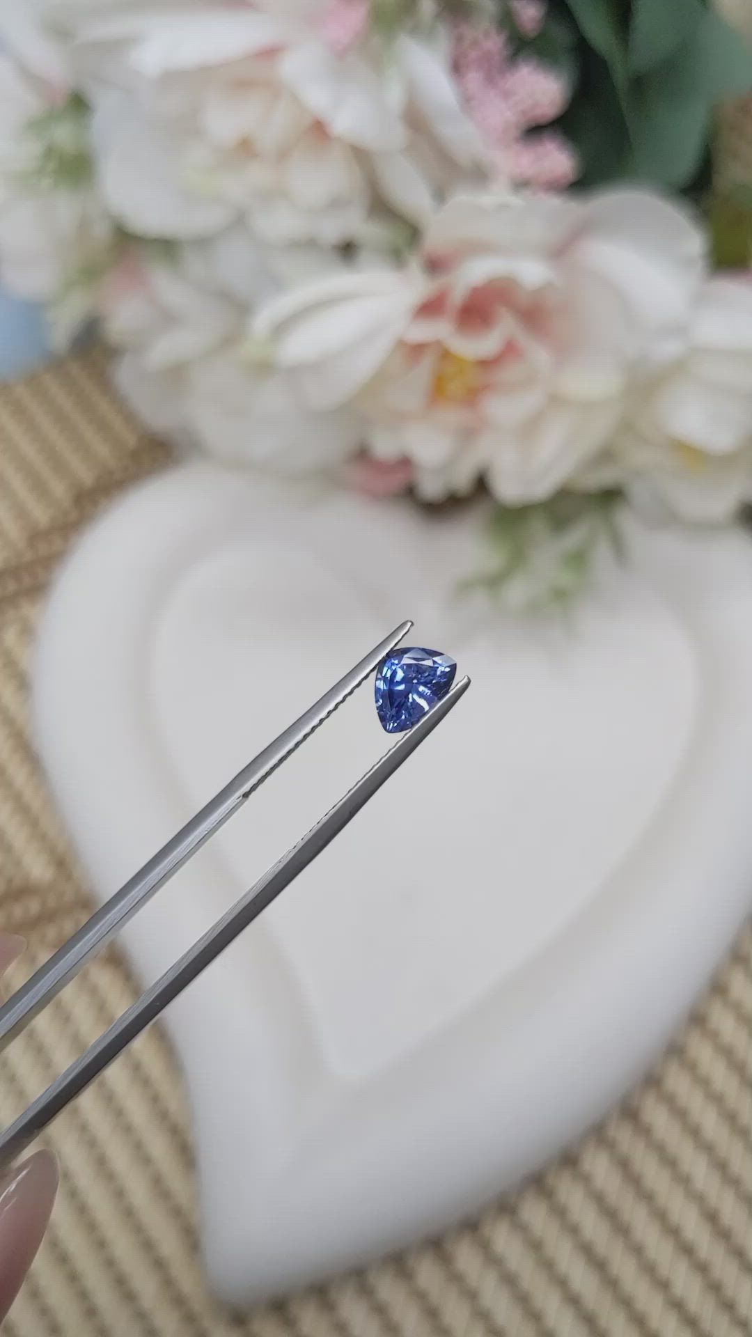1.13 Ct. Blue Sapphire from Ceylon (Sri Lanka) Size Video