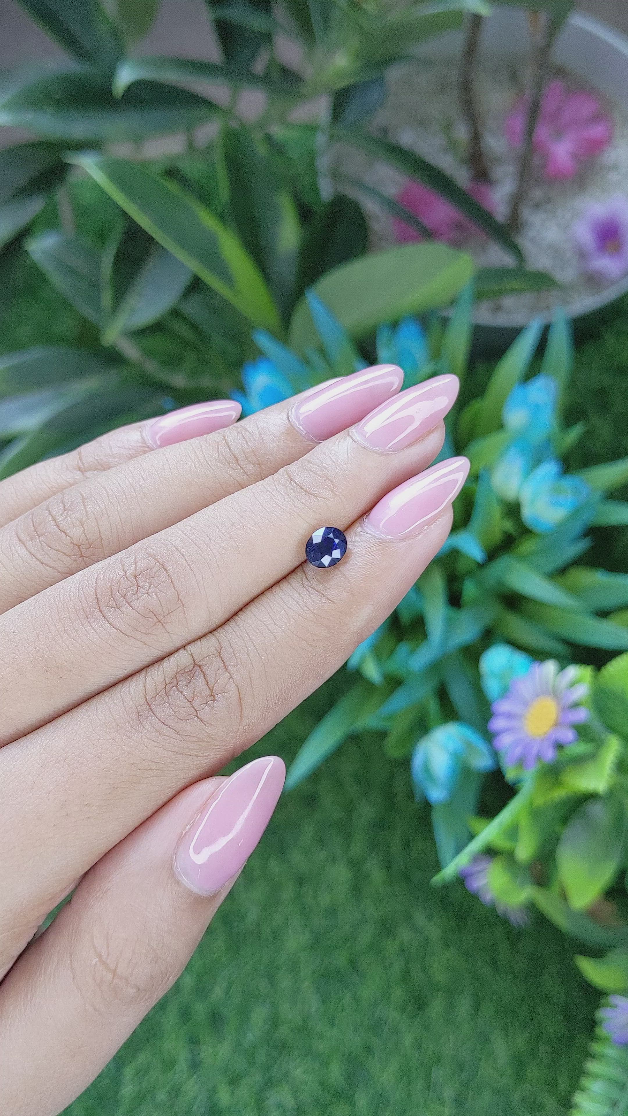 1.00 Ct. Blue Sapphire from Madagascar Size Video