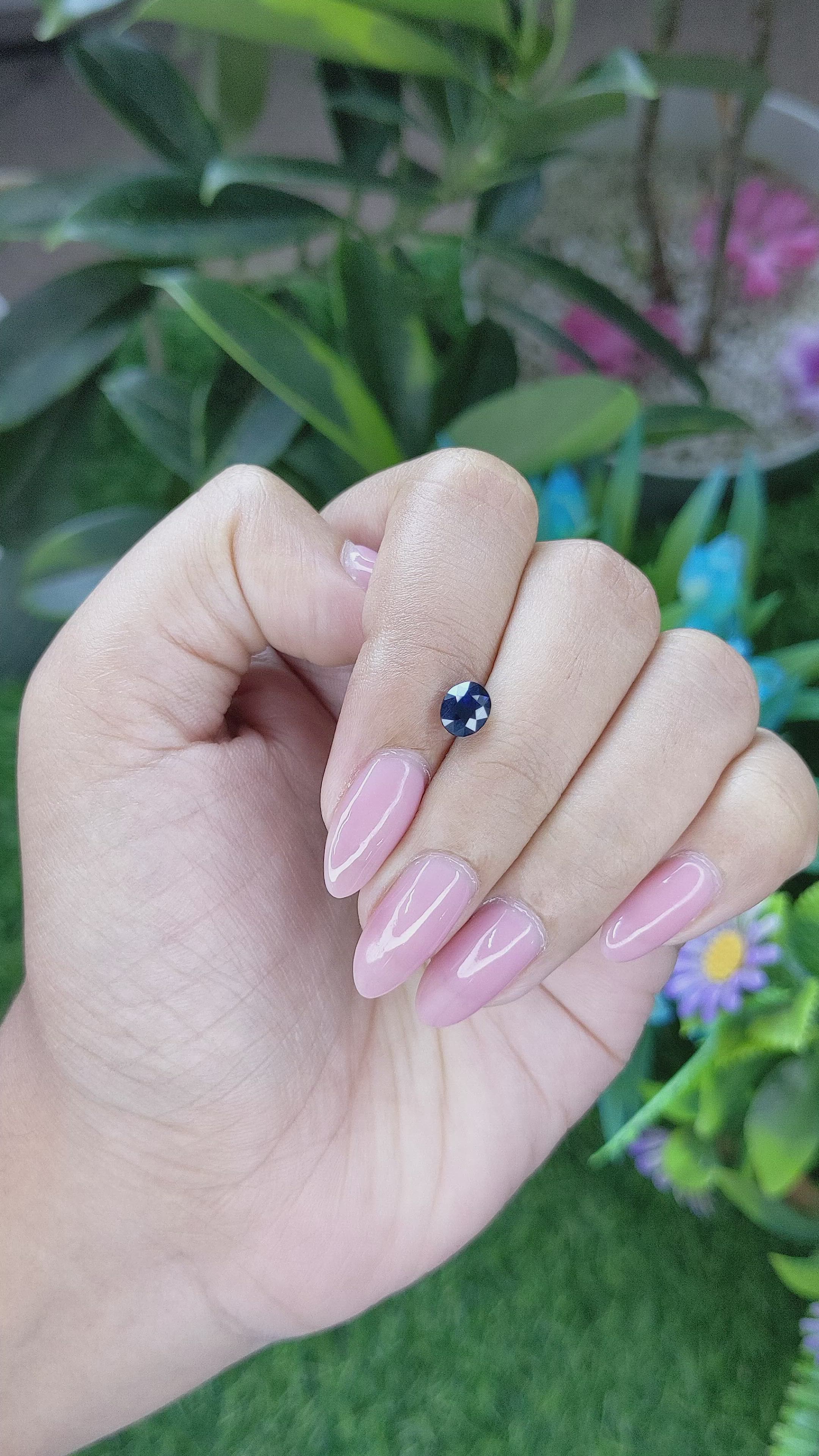 1.00 Ct. Blue Sapphire from Madagascar Size Video