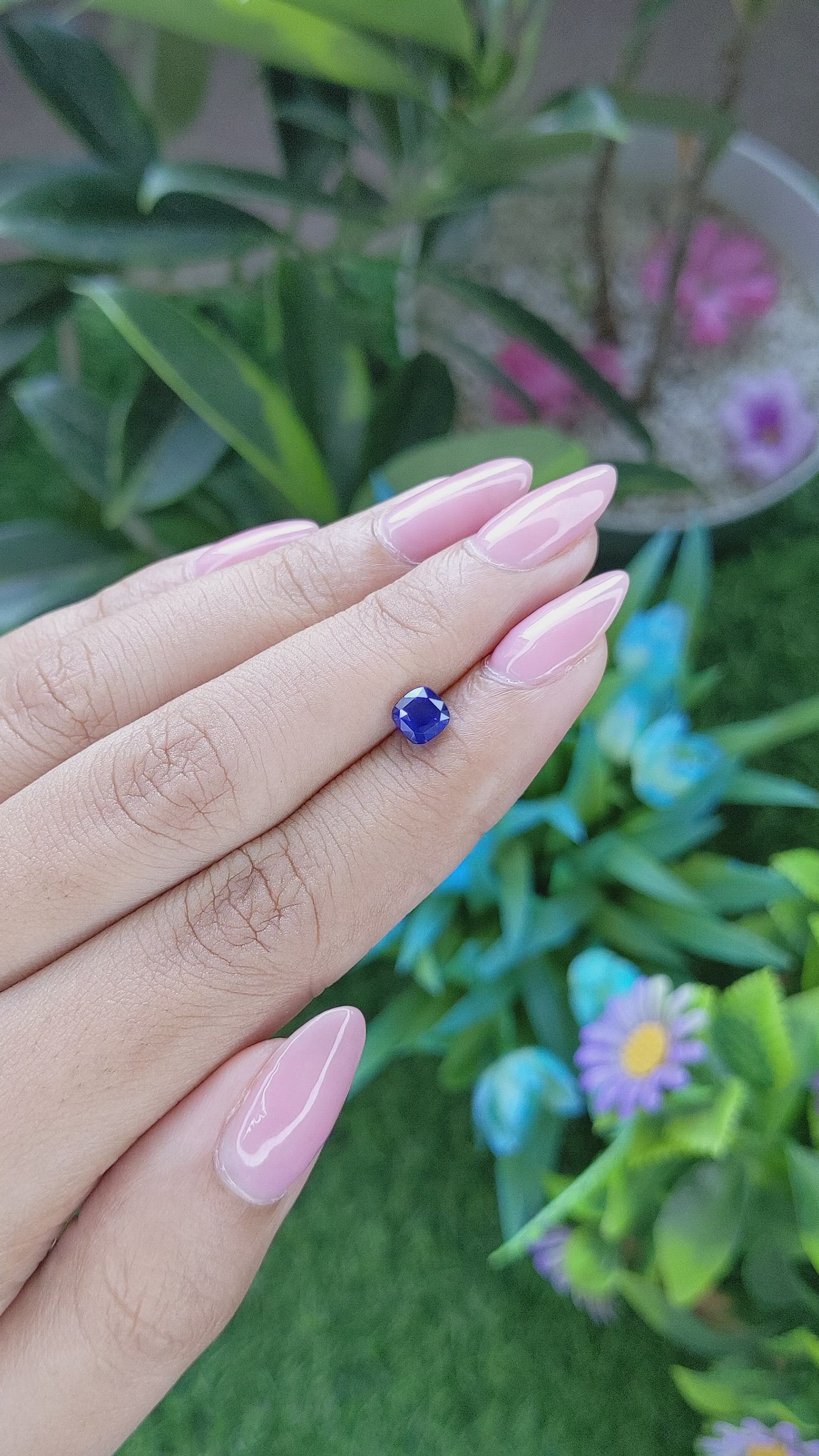 1.00 Ct. Blue Sapphire from Madagascar Size Video