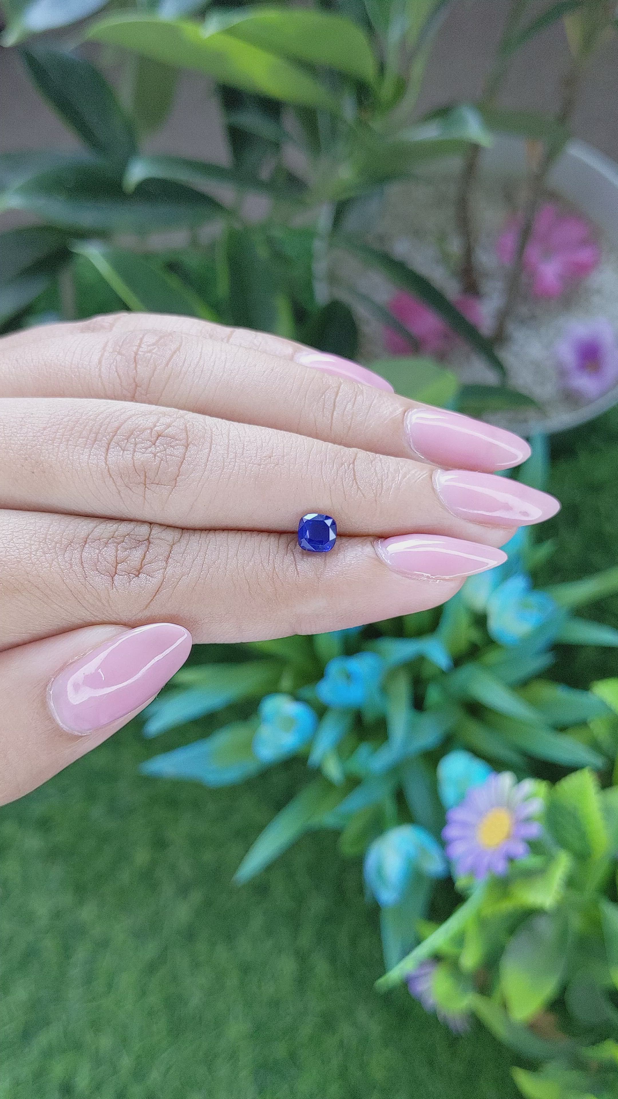 1.00 Ct. Blue Sapphire from Madagascar Size Video