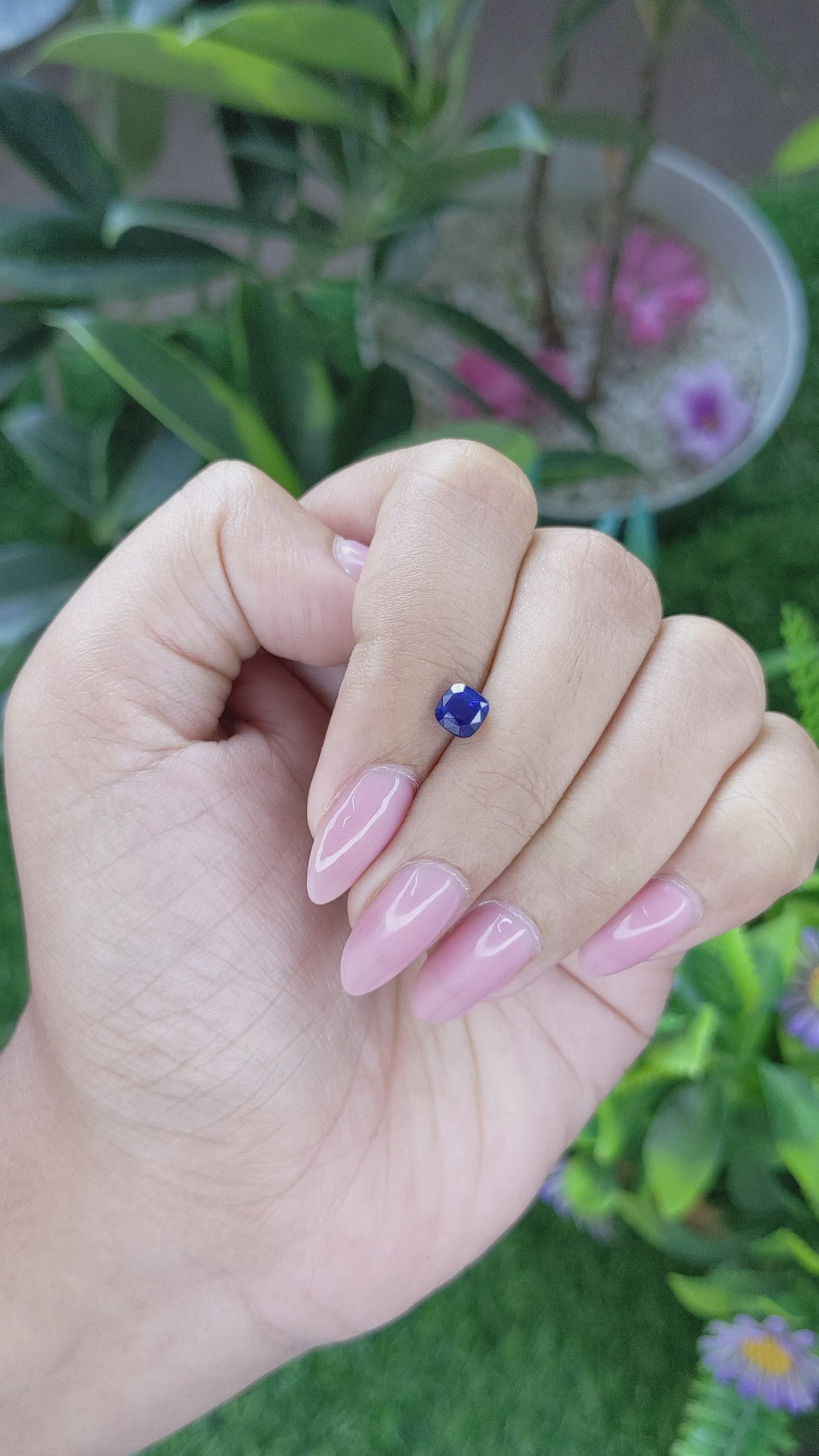 1.00 Ct. Blue Sapphire from Madagascar Size Video