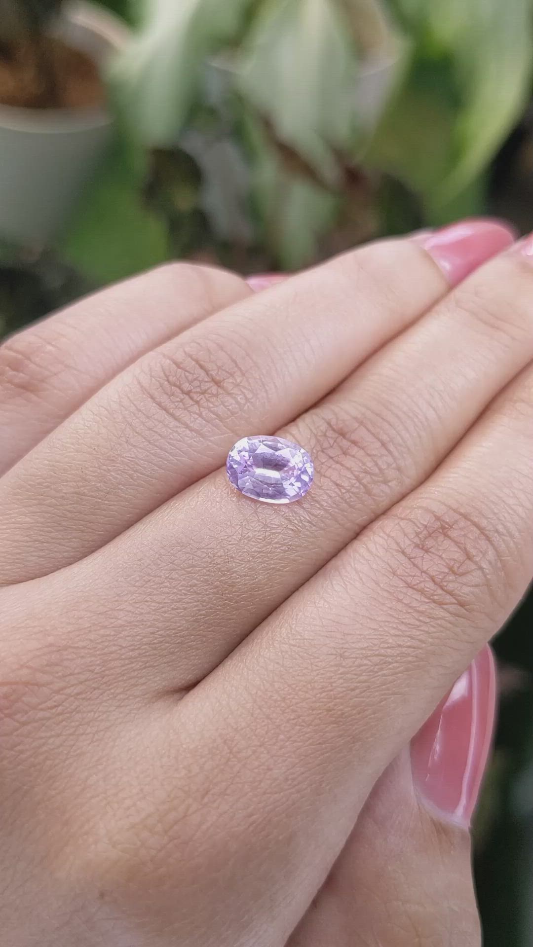 2.19 Ct. Pinkish Purple Sapphire from Ceylon (Sri Lanka) Size Video