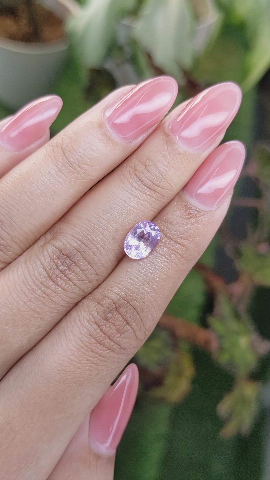 2.19 Ct. Pinkish Purple Sapphire from Ceylon (Sri Lanka) Size Video