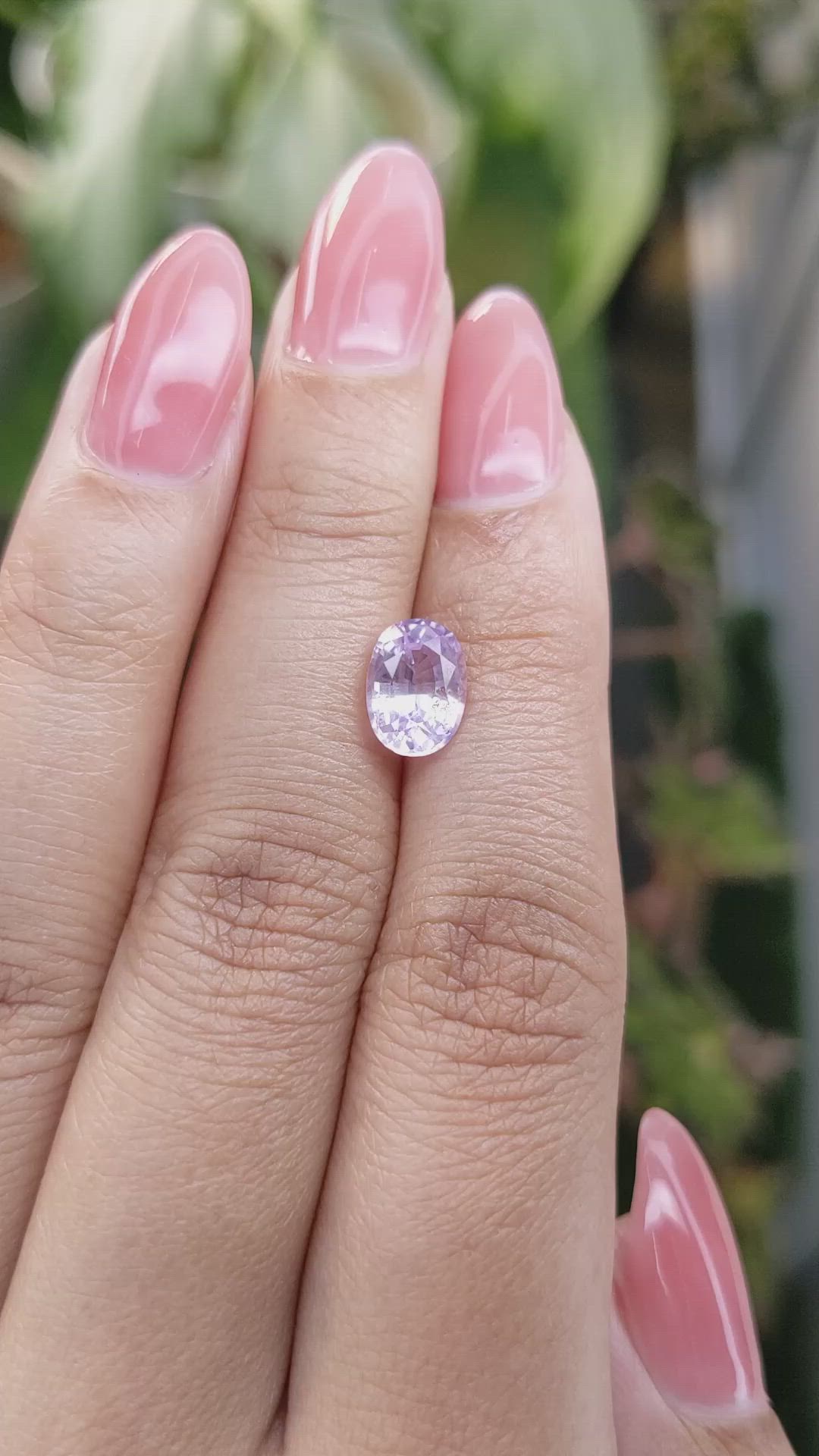 2.19 Ct. Pinkish Purple Sapphire from Ceylon (Sri Lanka) Size Video