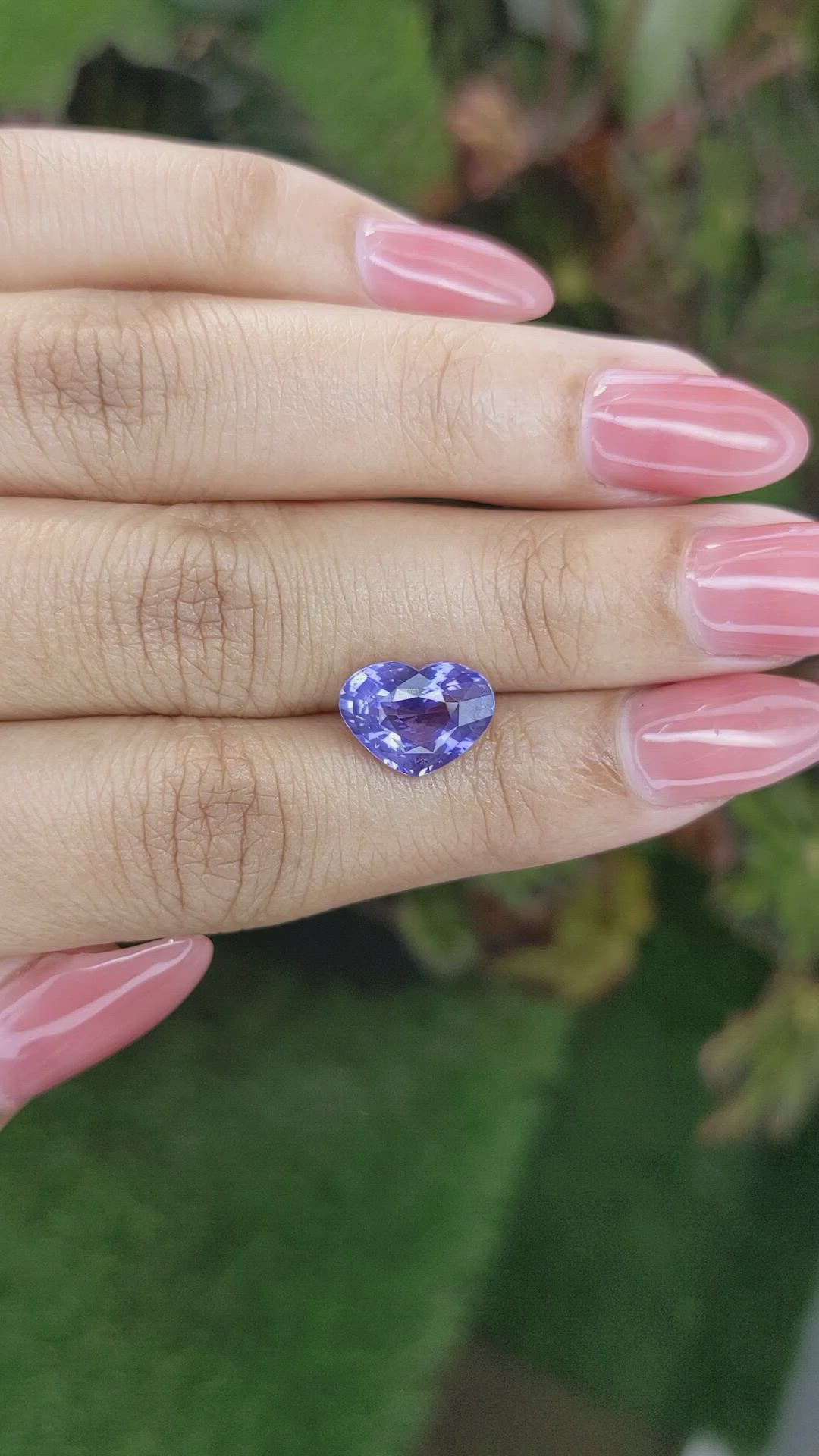 4.04 Ct. Bluish Purple Sapphire from Ceylon (Sri Lanka) Size Video