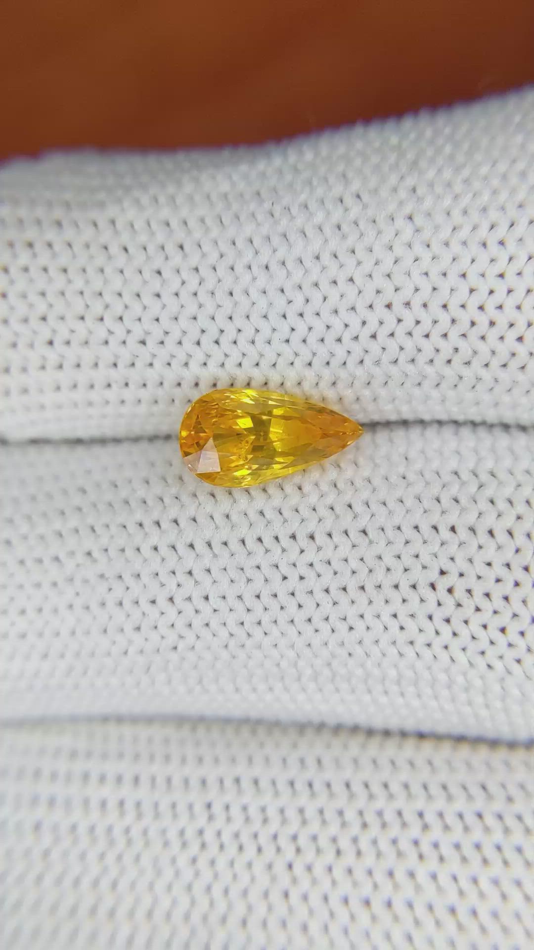 2.00 Ct. Yellowish Orange Sapphire from Ceylon (Sri Lanka) Size Video