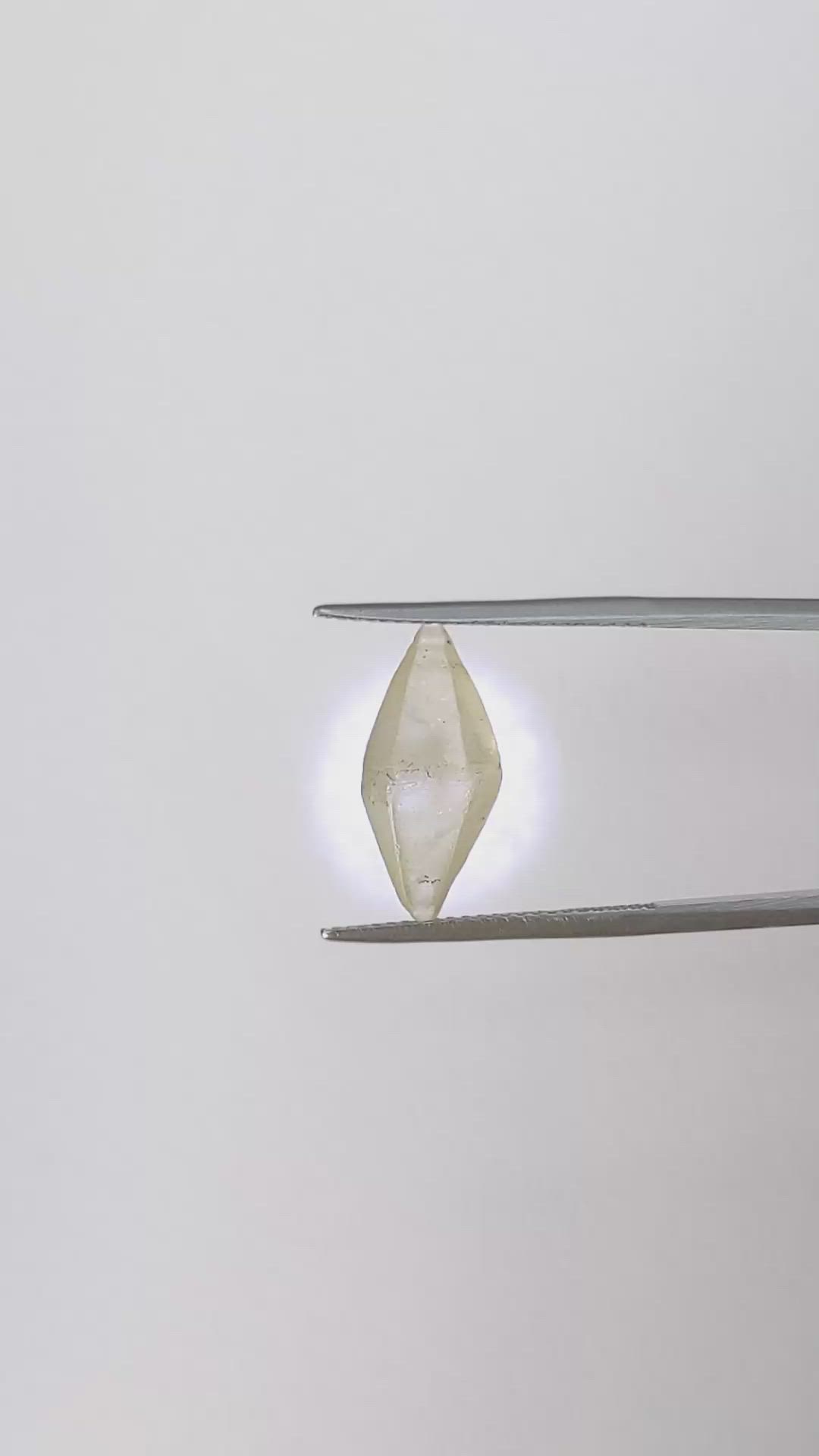 6.27 Ct. Yellow Sapphire Crystal from Ceylon (Sri Lanka) Size Video