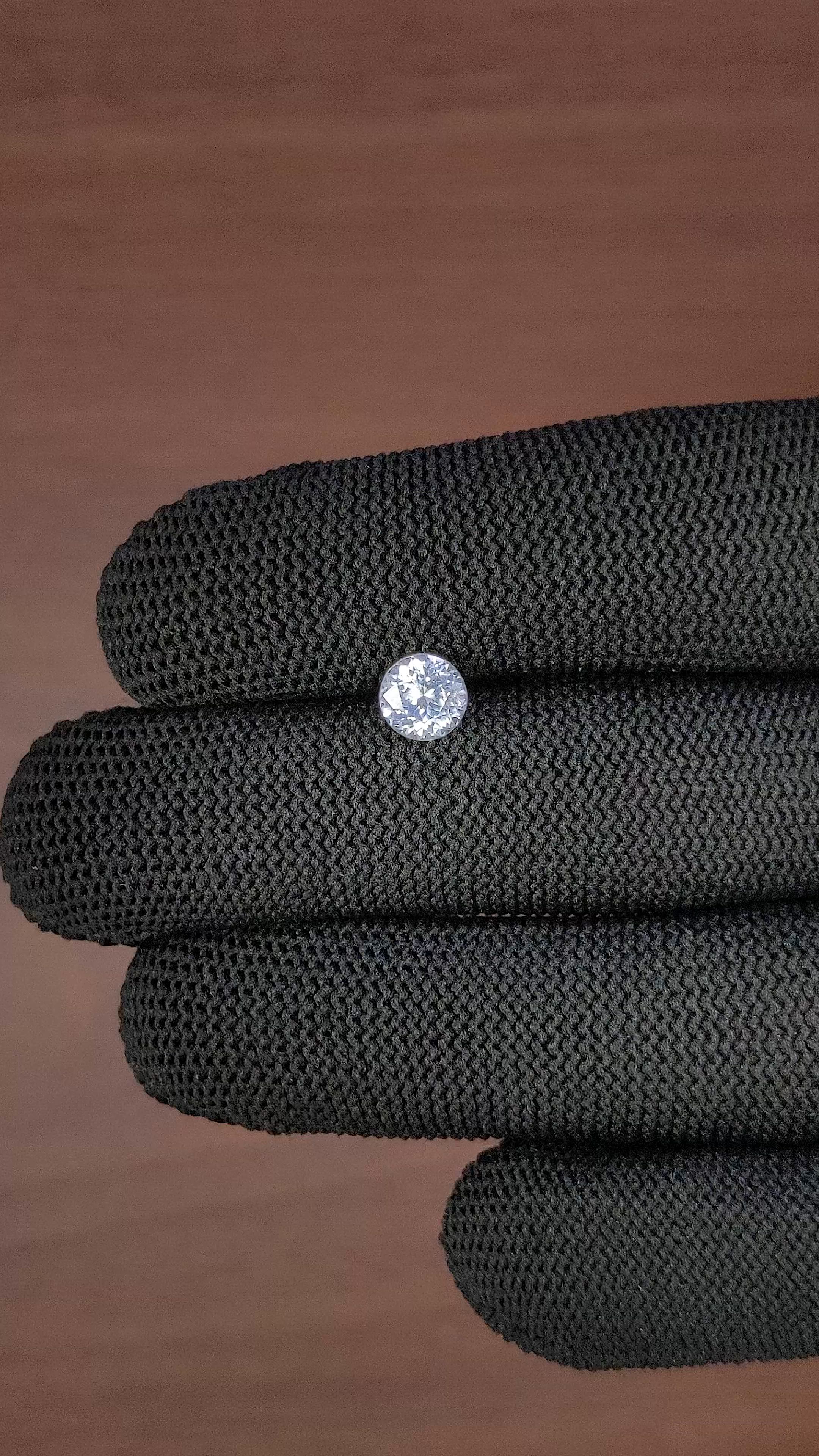 1.27 Ct. White Sapphire from Ceylon (Sri Lanka) Size Video