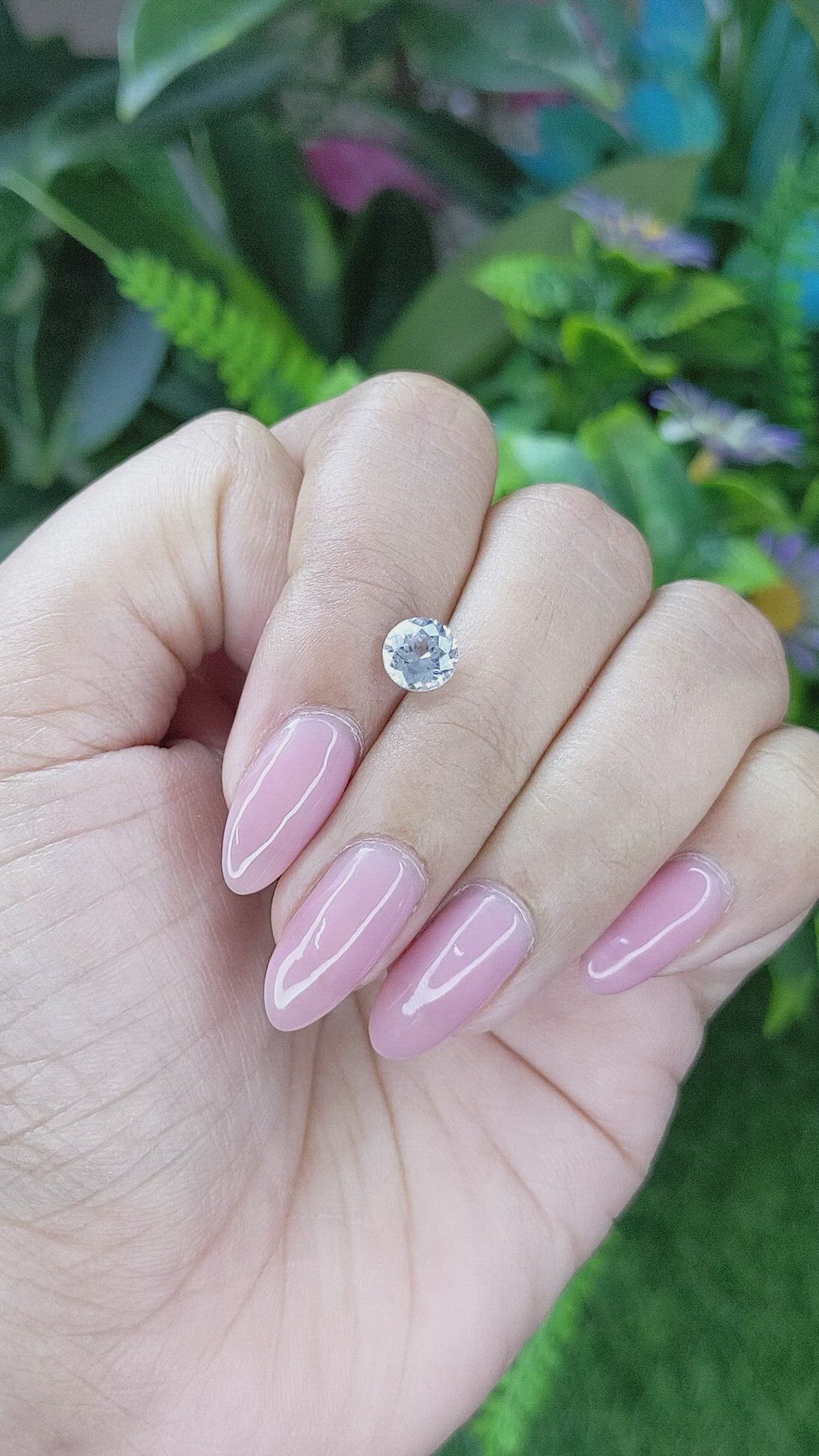 1.27 Ct. White Sapphire from Ceylon (Sri Lanka) Size Video