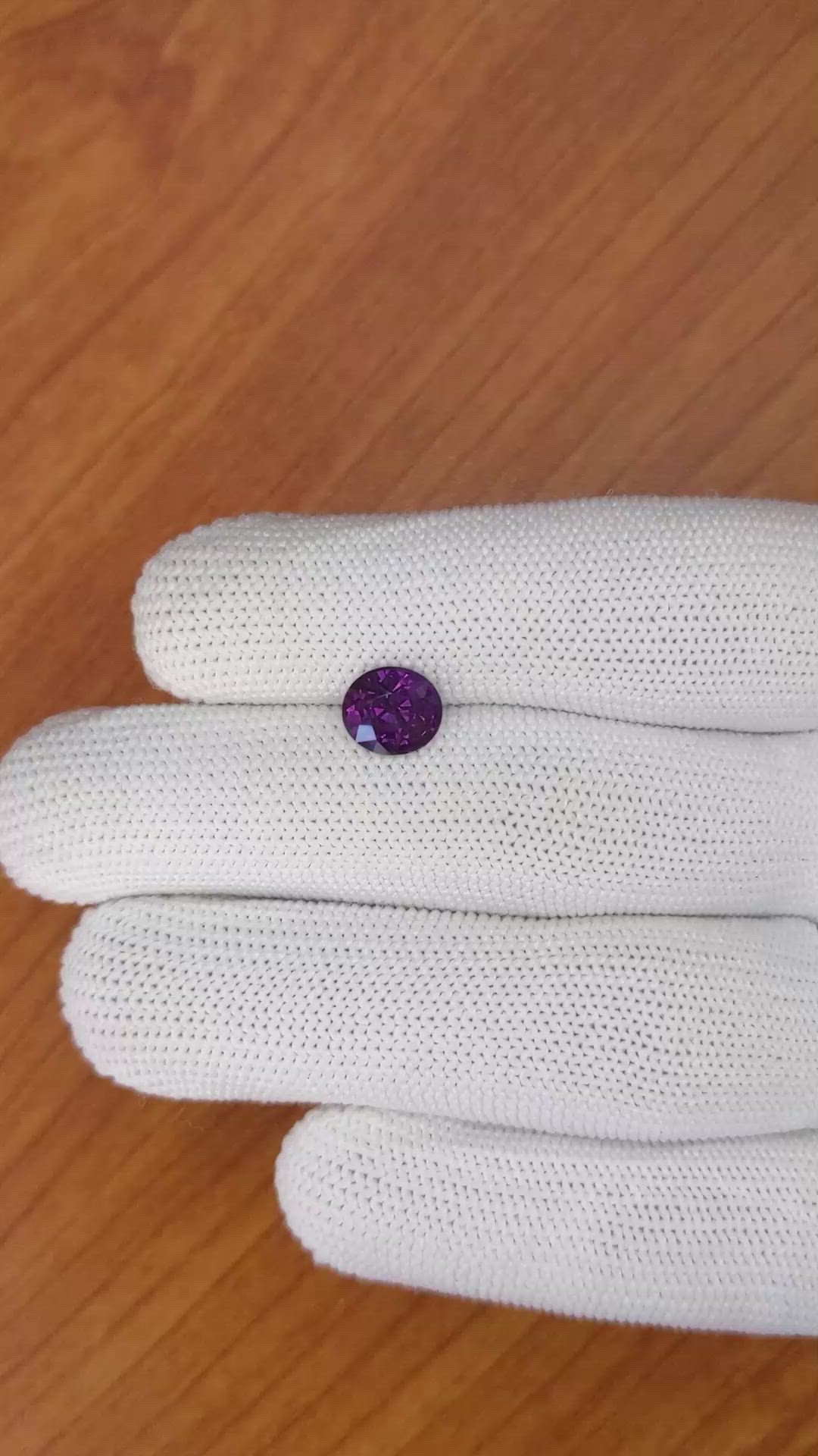 2.11 Ct. Pinkish Purple Sapphire from Ceylon (Sri Lanka) Size Video