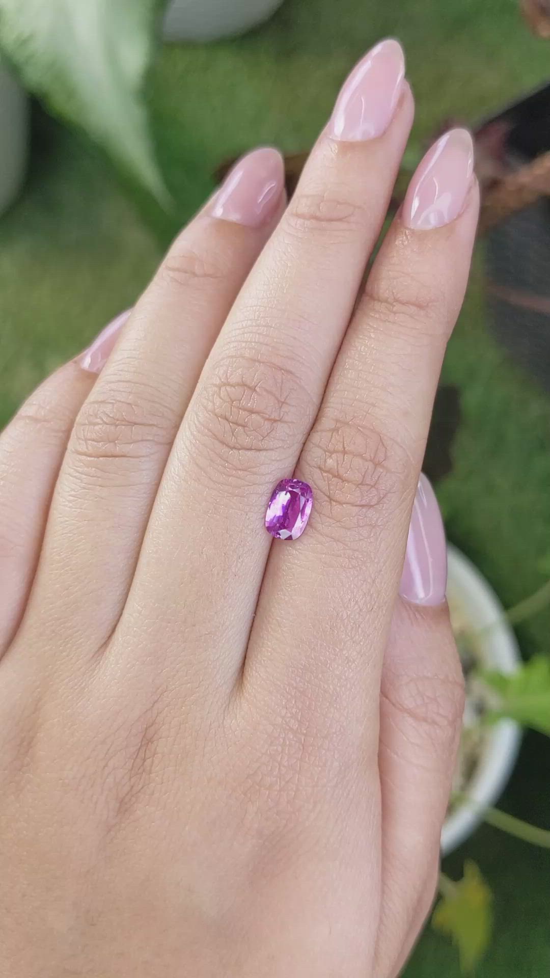 1.21 Ct. Purplish Pink Sapphire from Ceylon (Sri Lanka) Size Video