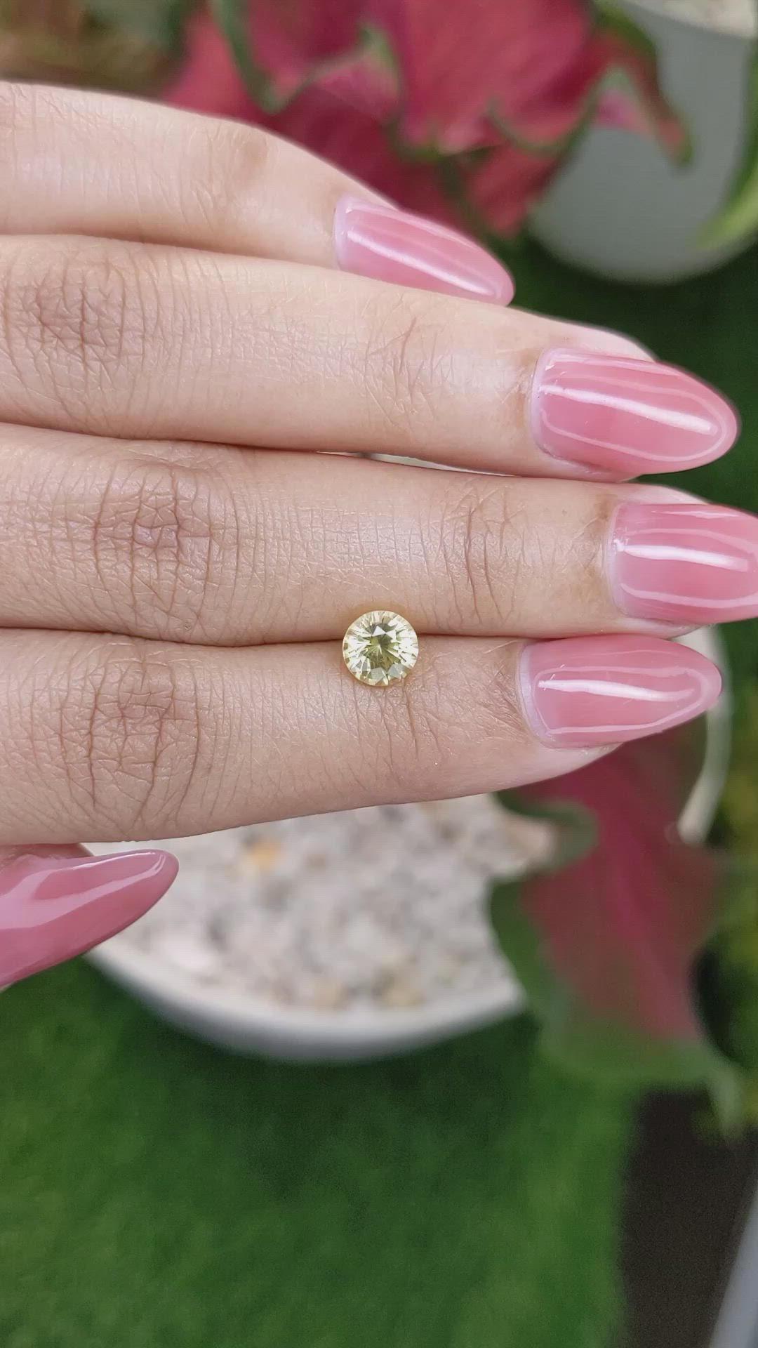 1.14 Ct. Yellow Sapphire from Ceylon (Sri Lanka) Size Video