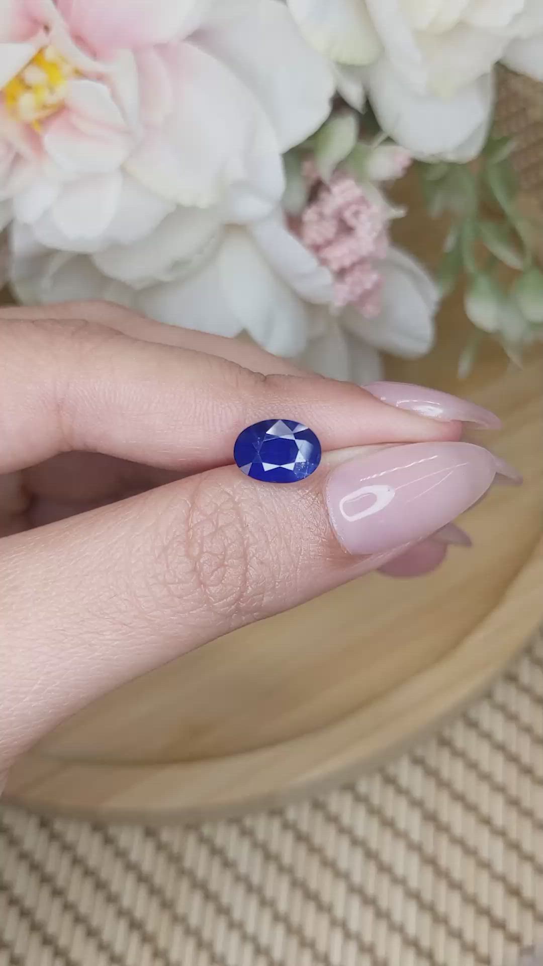 2.65 Ct. Blue Sapphire from Ceylon (Sri Lanka) Size Video