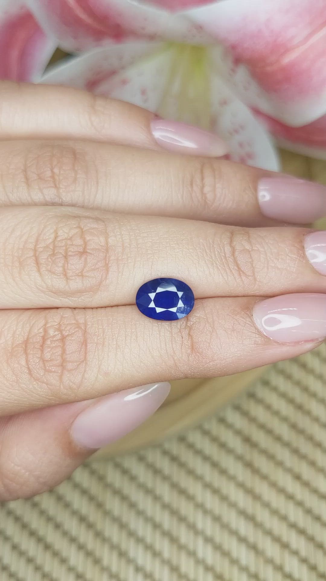 2.65 Ct. Blue Sapphire from Ceylon (Sri Lanka) Size Video