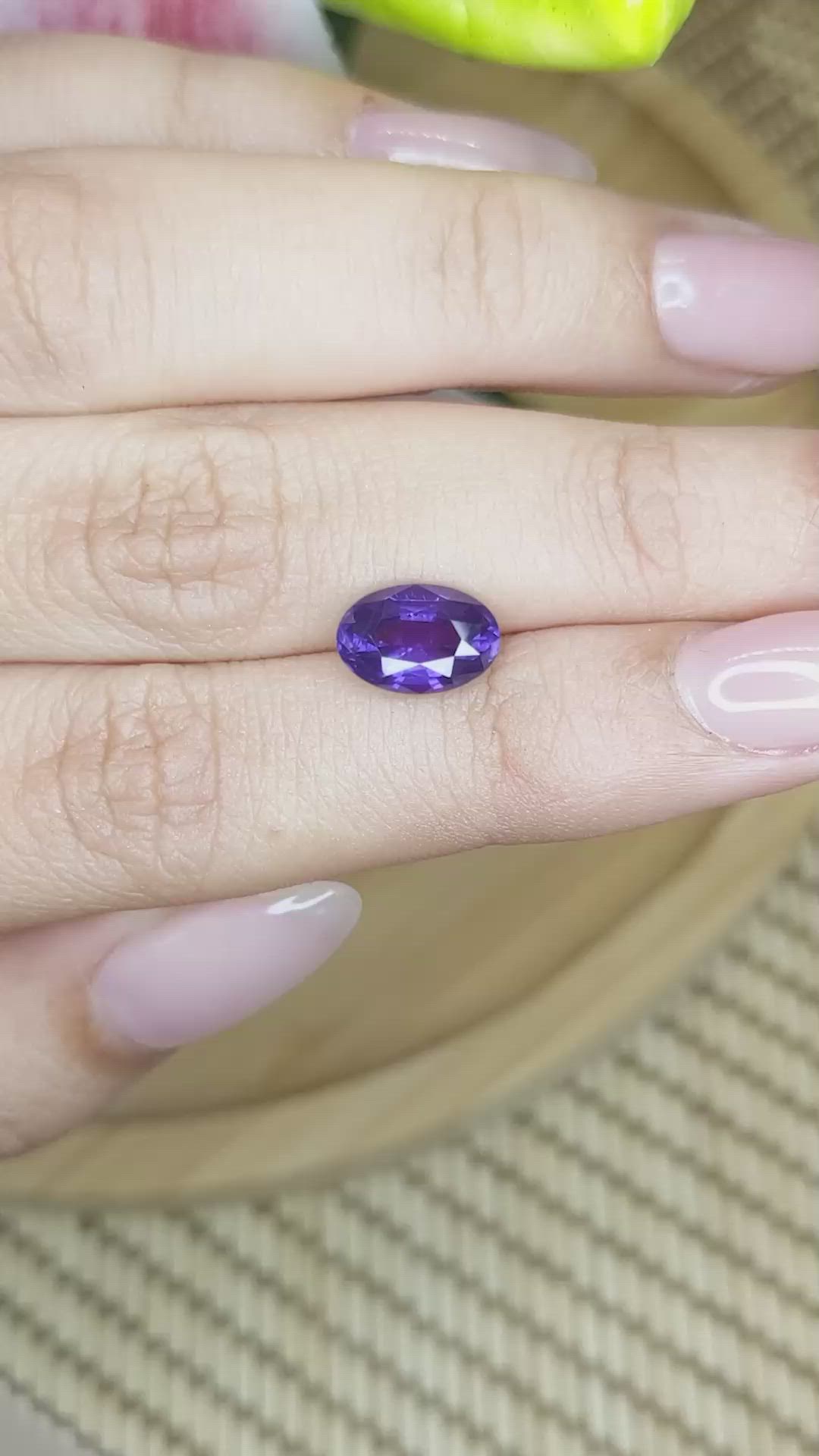 2.67 Ct. Purple Sapphire from Ceylon (Sri Lanka) Size Video