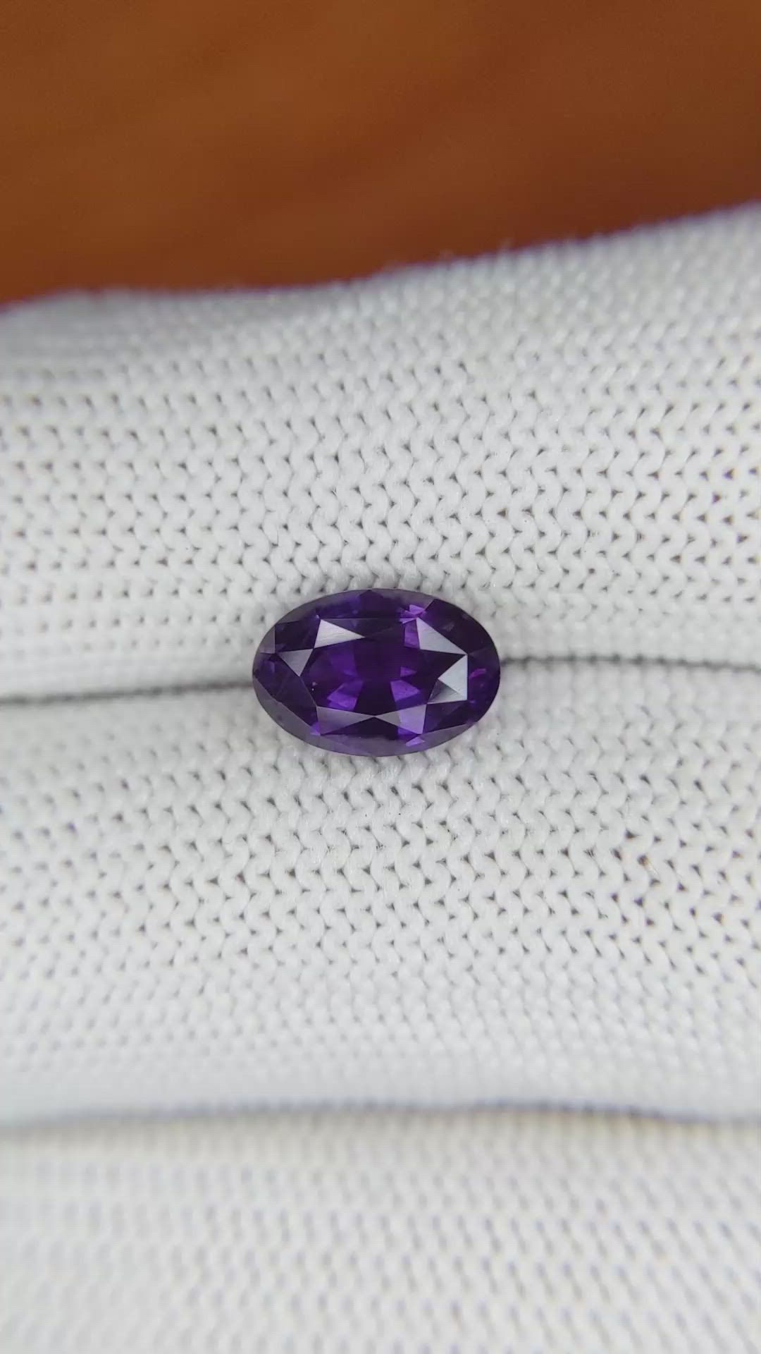 2.67 Ct. Purple Sapphire from Ceylon (Sri Lanka) Size Video