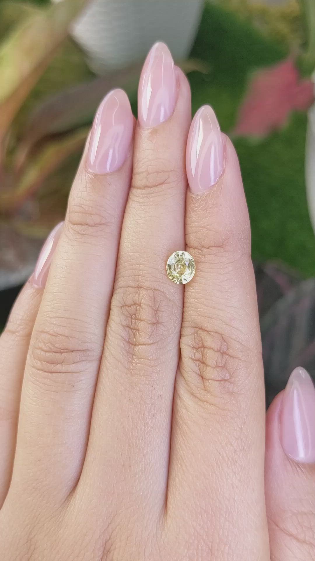 1.08 Ct. Yellow Sapphire from Ceylon (Sri Lanka) Size Video