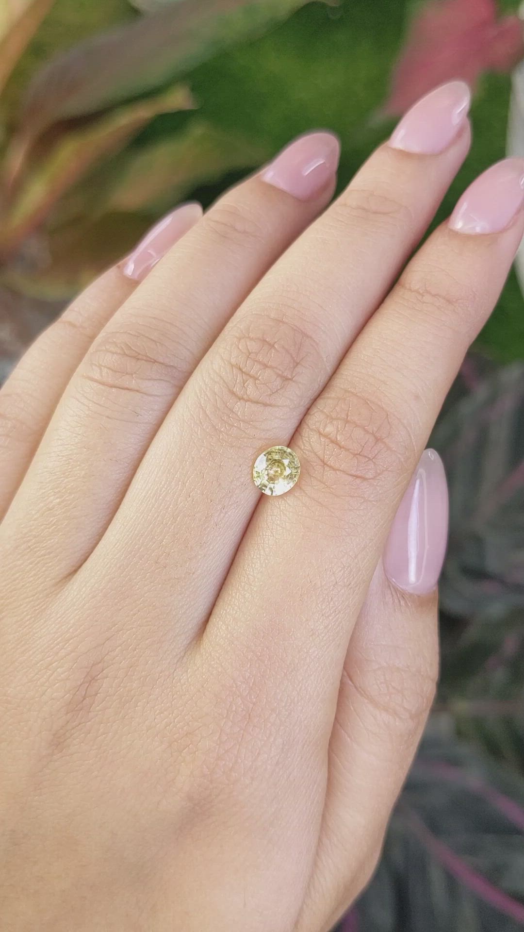 1.08 Ct. Yellow Sapphire from Ceylon (Sri Lanka) Size Video