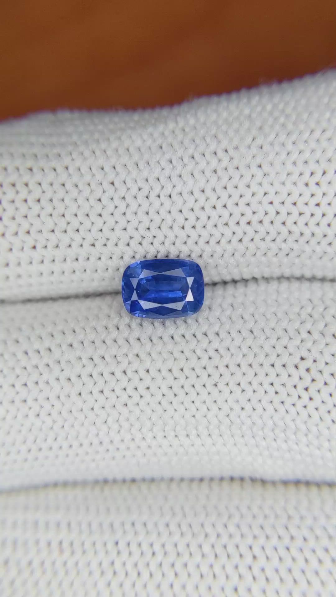 1.11 Ct. Blue Sapphire from Ceylon (Sri Lanka) Size Video