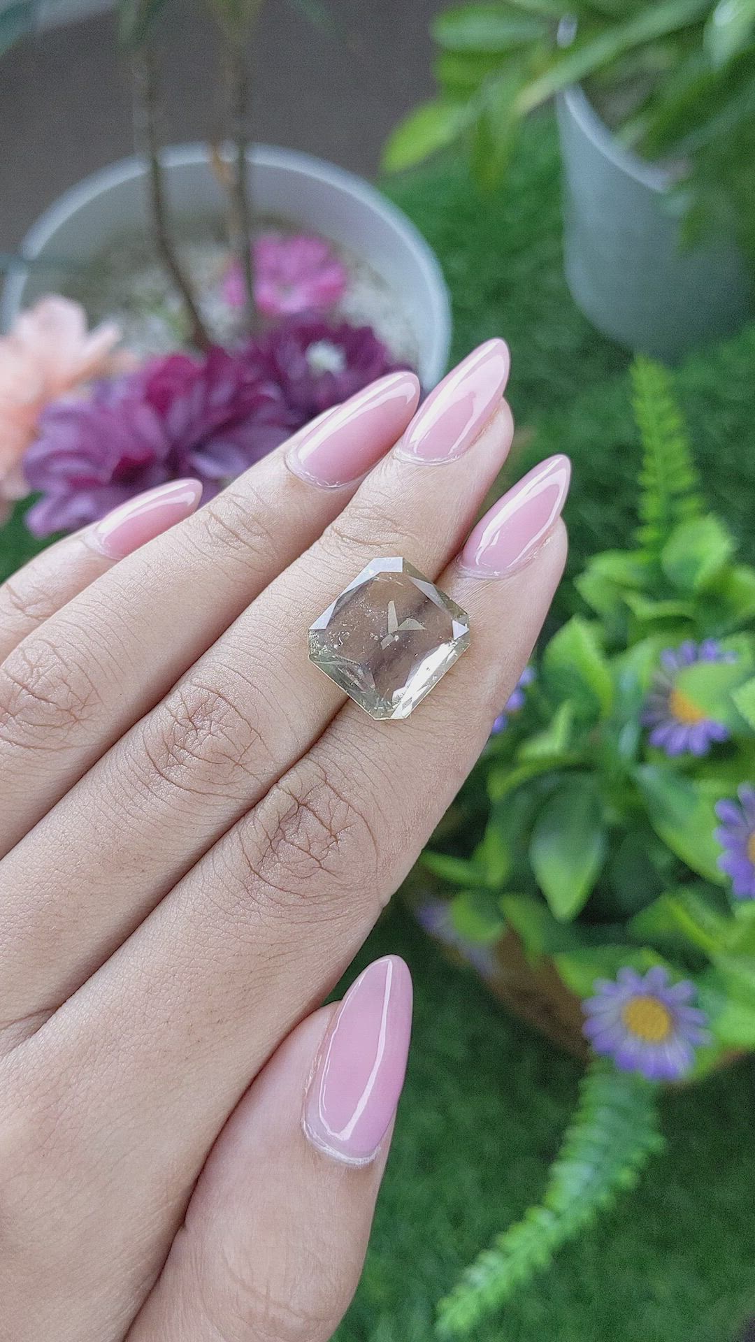 9.79 Ct. Brownish Green Sapphire from Ceylon (Sri Lanka) Size Video