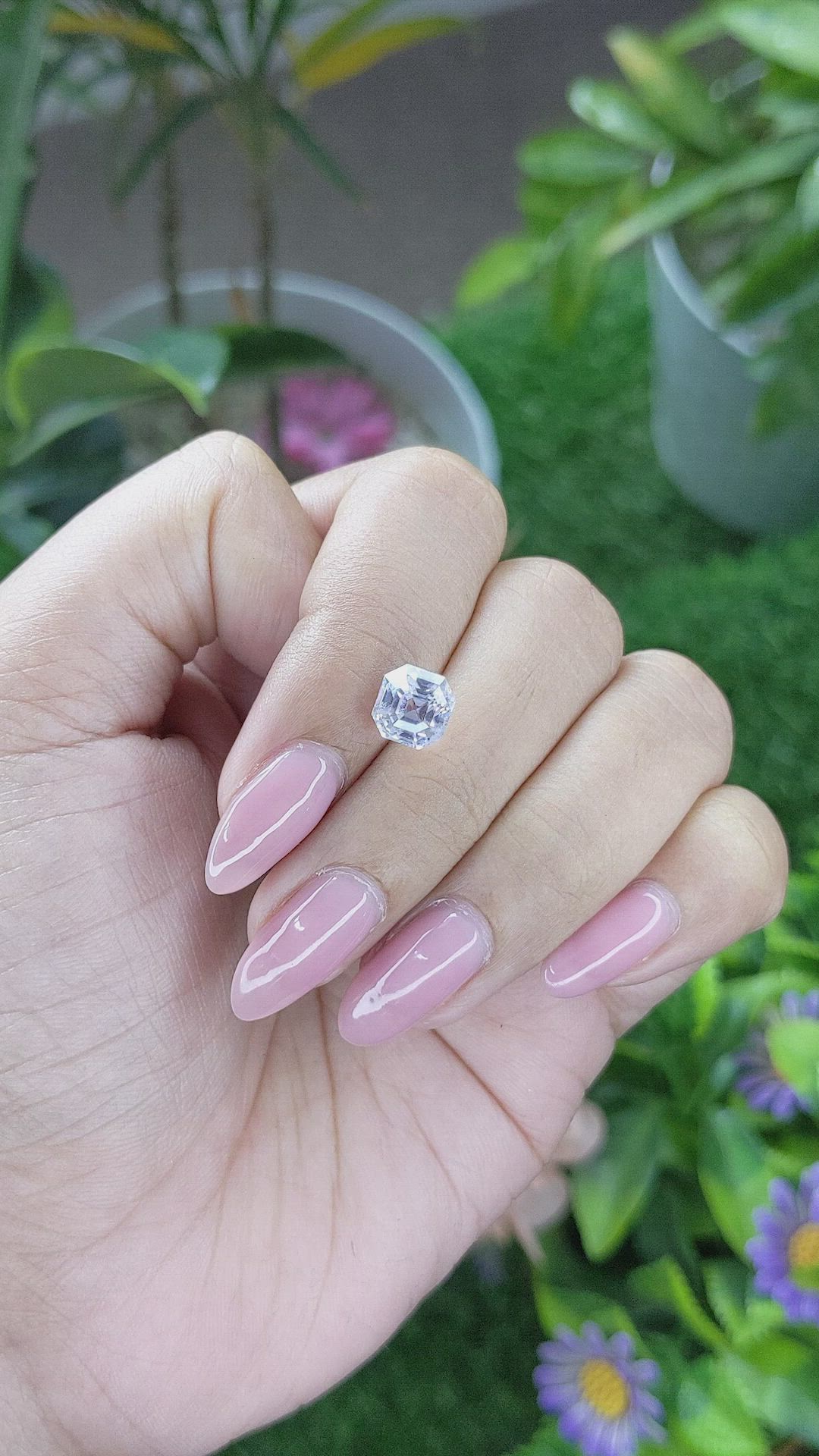 2.57 Ct. White Sapphire from Ceylon (Sri Lanka) Size Video