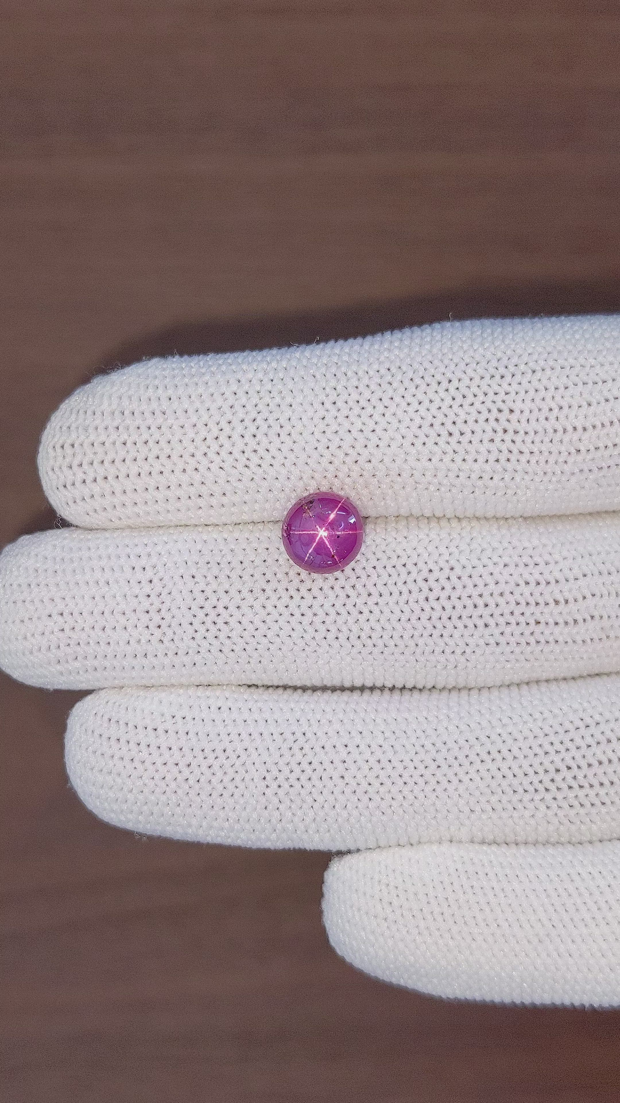 4.06 Ct. Purplish Pink Star Sapphire from Ceylon (Sri Lanka) Size Video