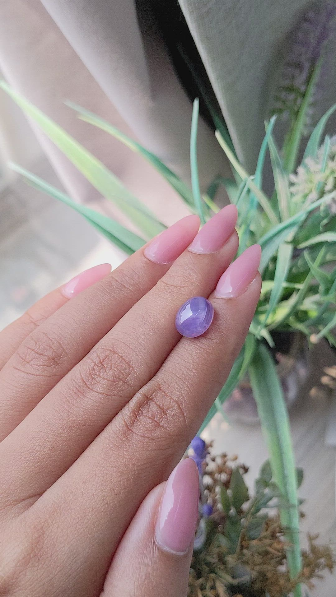 6.53 Ct. Bluish Purple Star Sapphire from Ceylon (Sri Lanka) Size Video