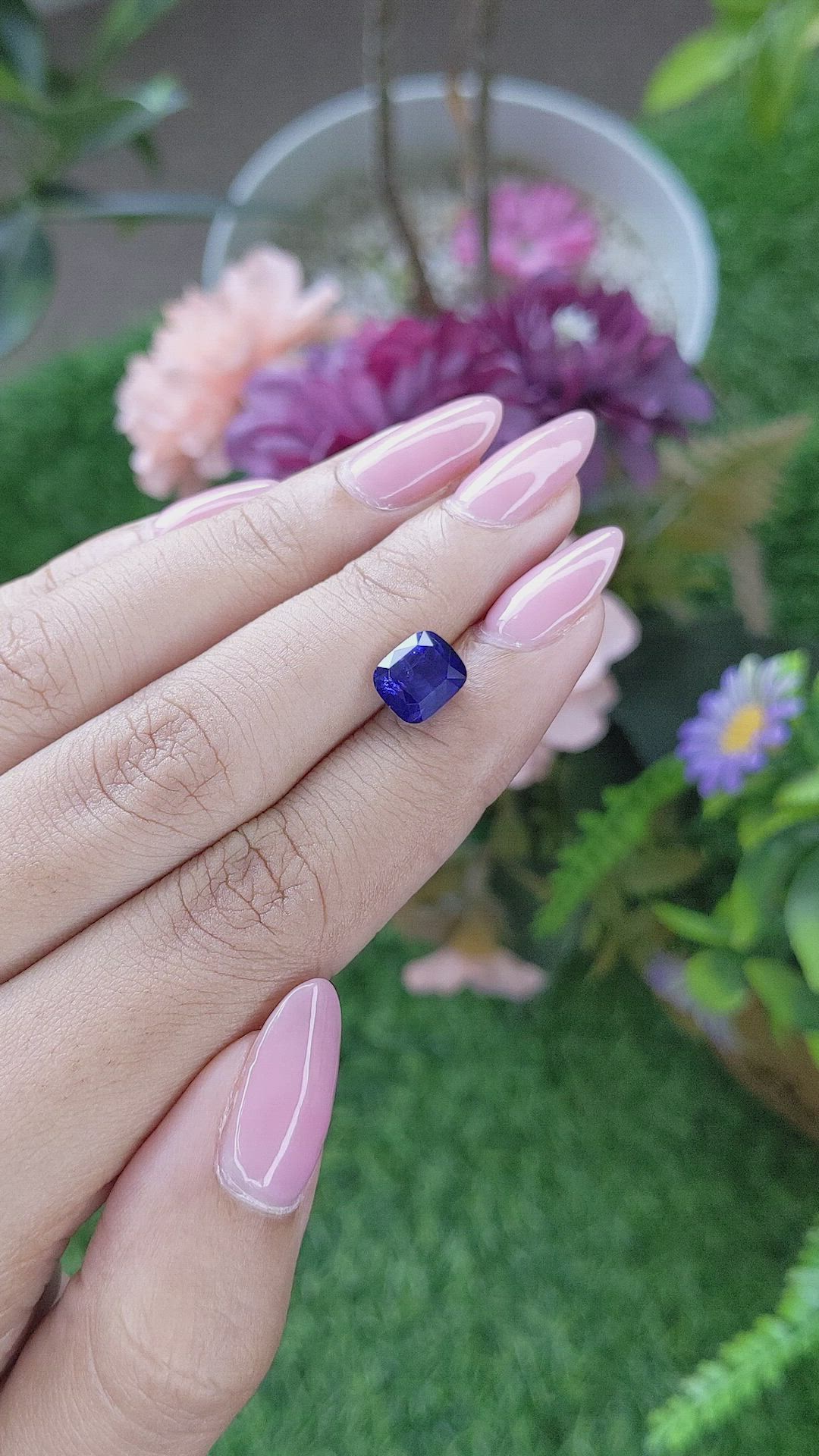 3.09 Ct. Blue Sapphire from Ceylon (Sri Lanka) Size Video