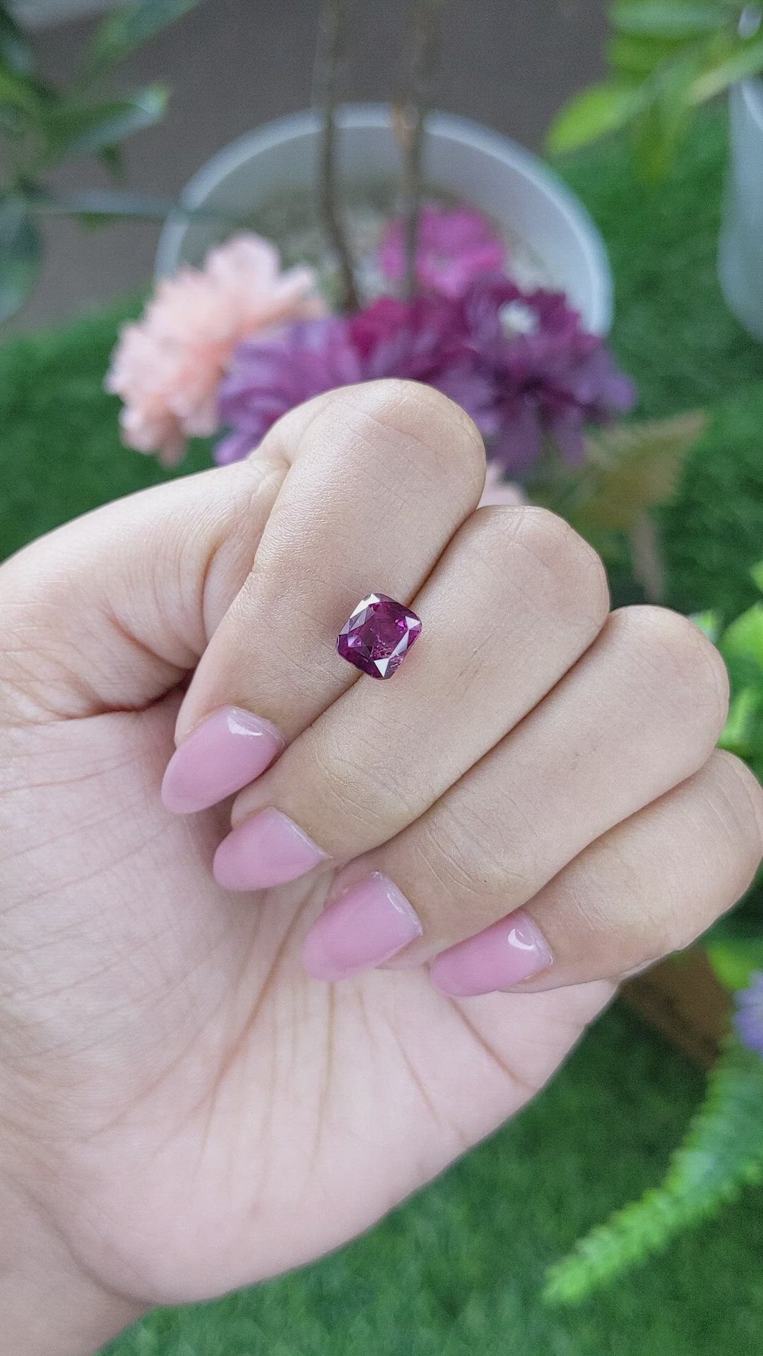 2.64 Ct. Purplish Pink Sapphire from Ceylon (Sri Lanka) Size Video