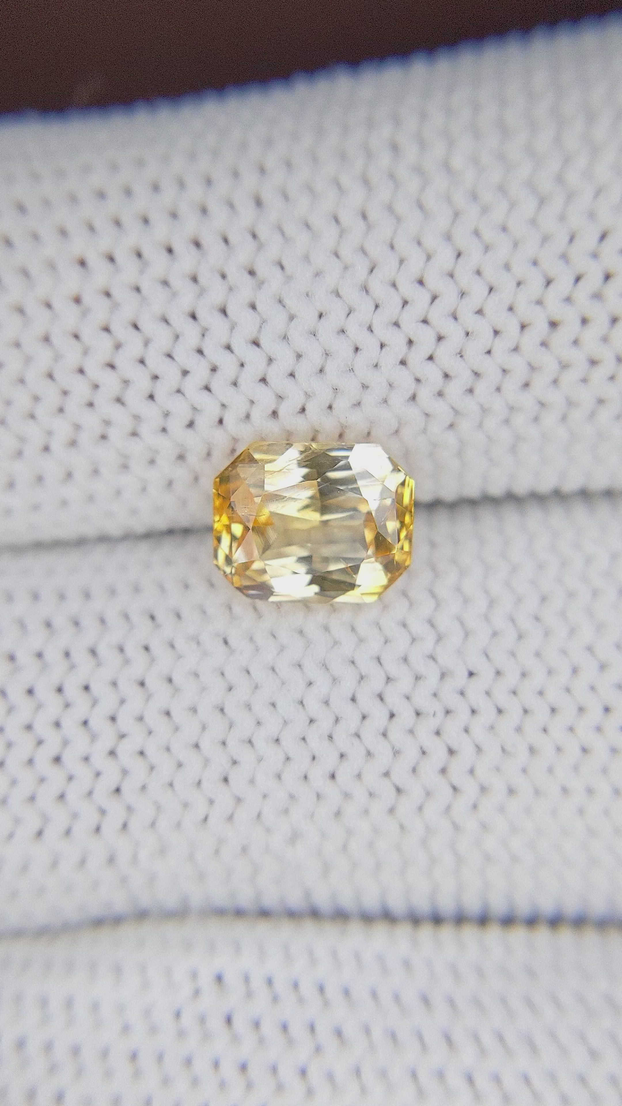 2.17 Ct. Orangish Yellow Sapphire from Ceylon (Sri Lanka) Size Video
