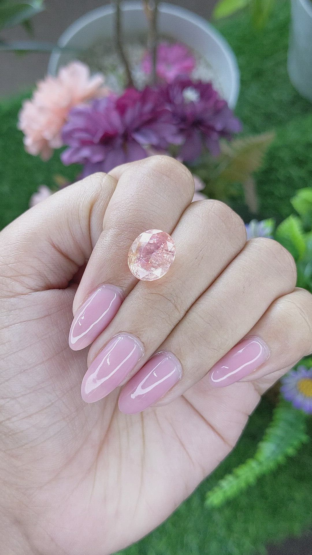 6.56 Ct. Padparadscha Sapphire from Ceylon (Sri Lanka) Size Video