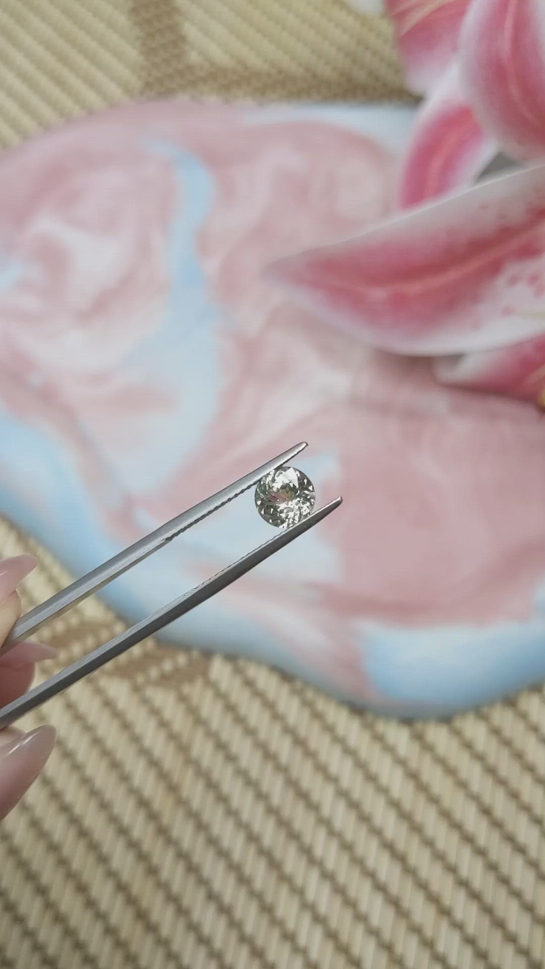 1.27 Ct. Yellowish Green Sapphire from Montana Size Video