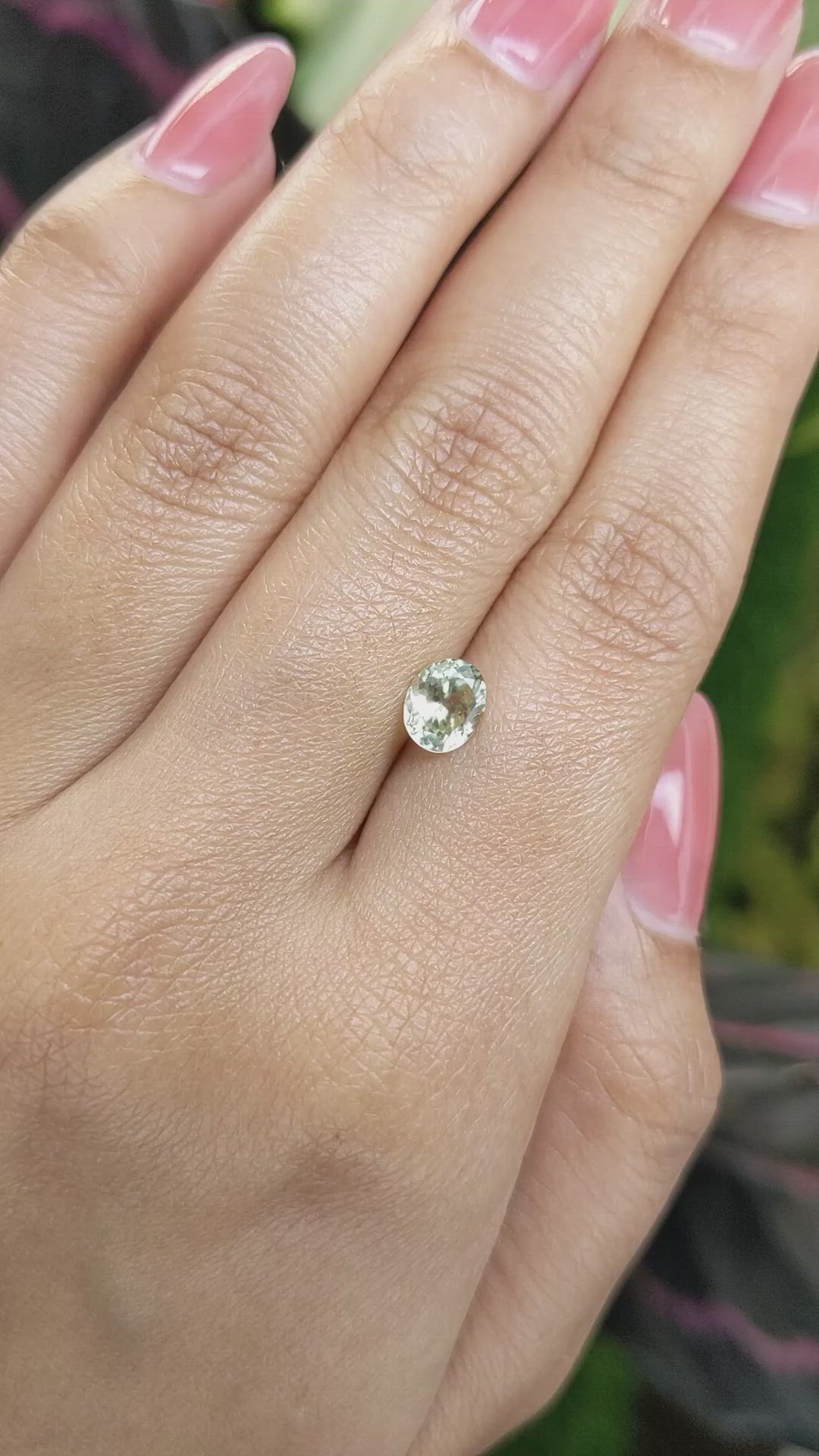 1.13 Ct. Yellowish Green Sapphire from Montana Size Video