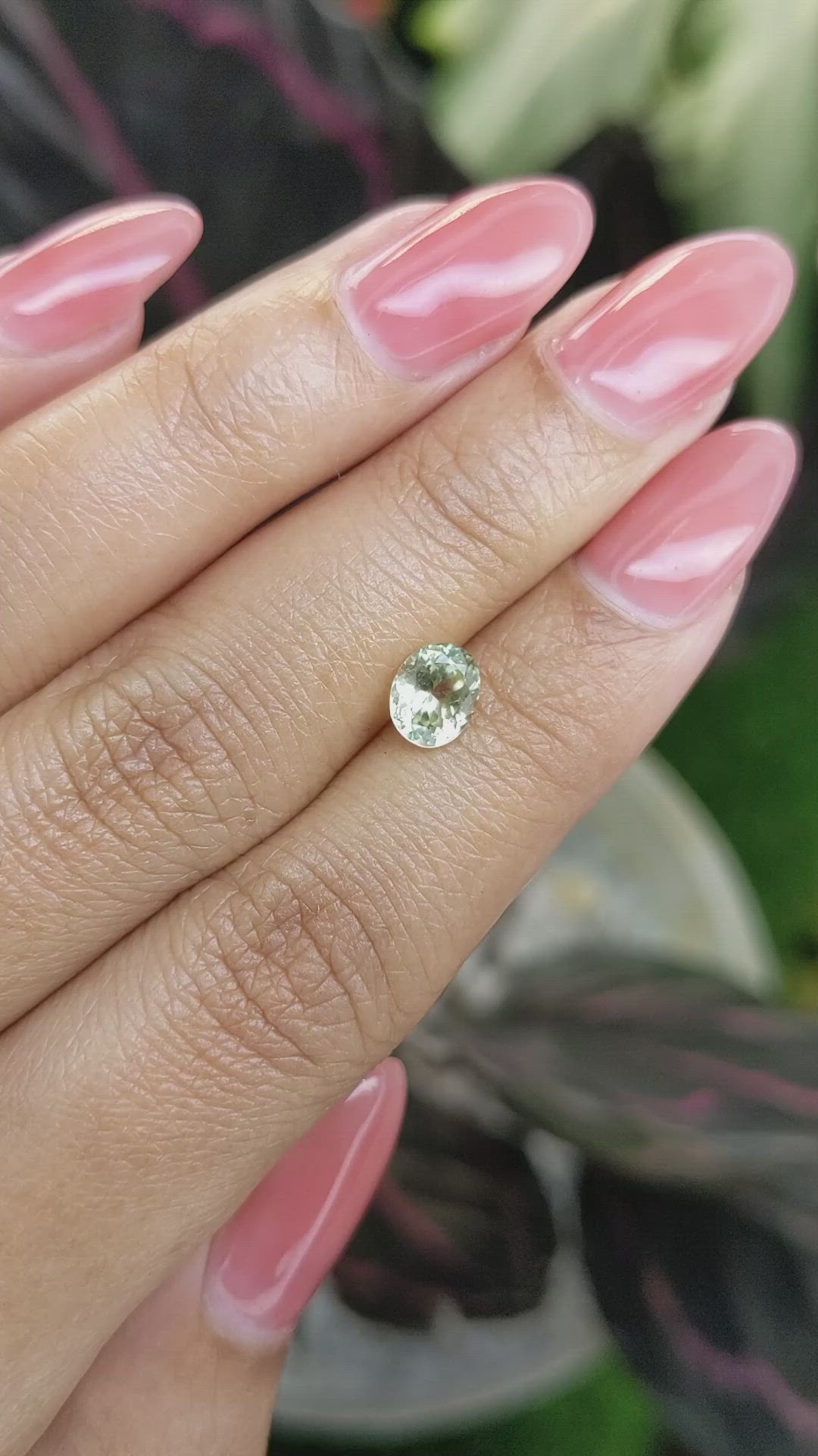 1.13 Ct. Yellowish Green Sapphire from Montana Size Video