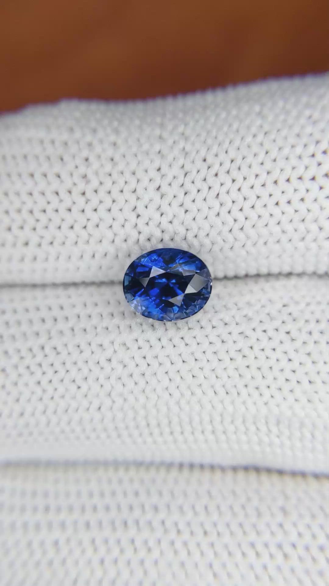 2.17 Ct. Blue Sapphire from Ceylon (Sri Lanka) Size Video