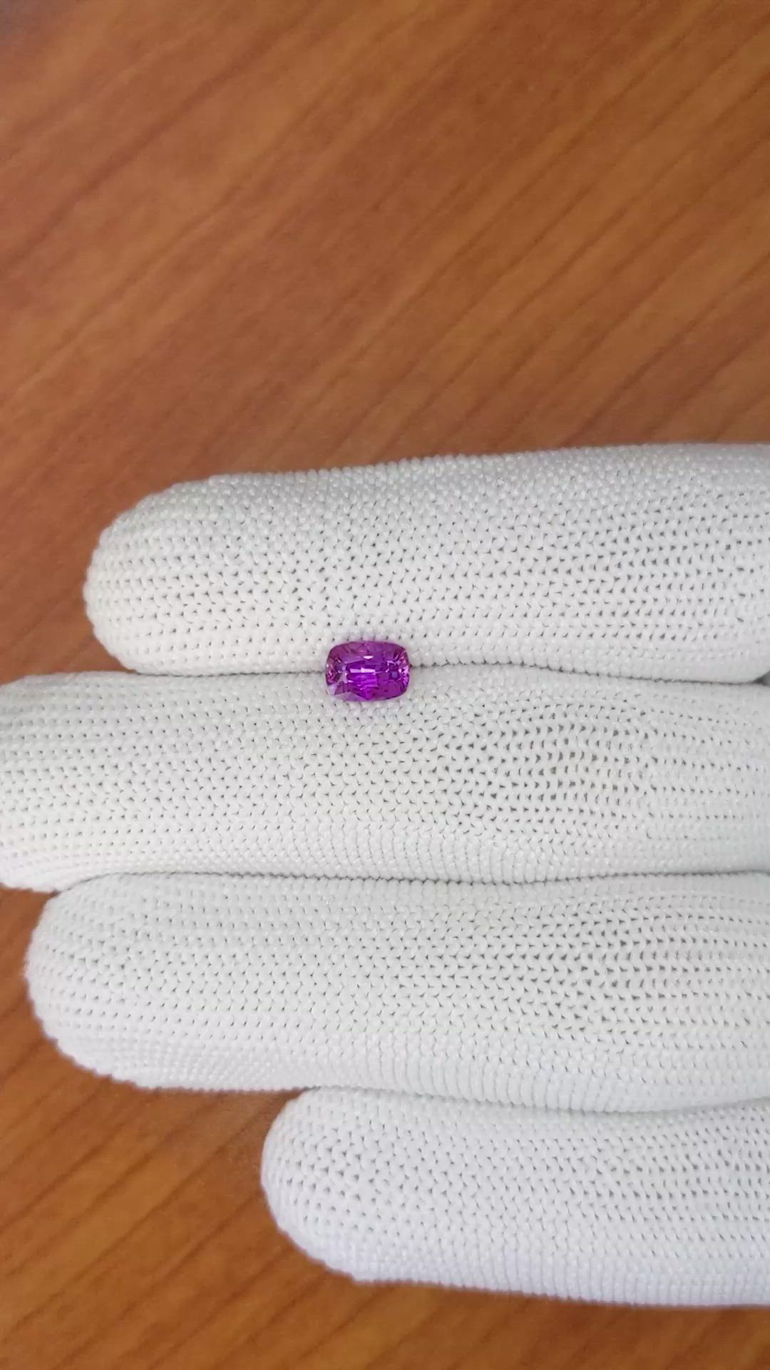 1.28 Ct. Pinkish Purple Sapphire from Ceylon (Sri Lanka) Size Video
