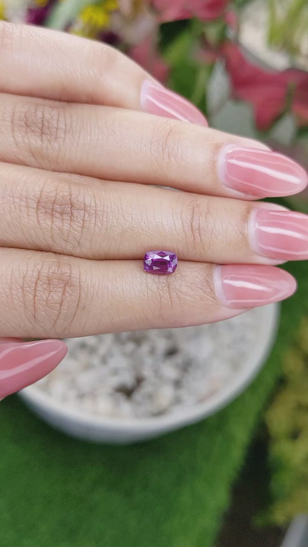 1.28 Ct. Pinkish Purple Sapphire from Ceylon (Sri Lanka) Size Video
