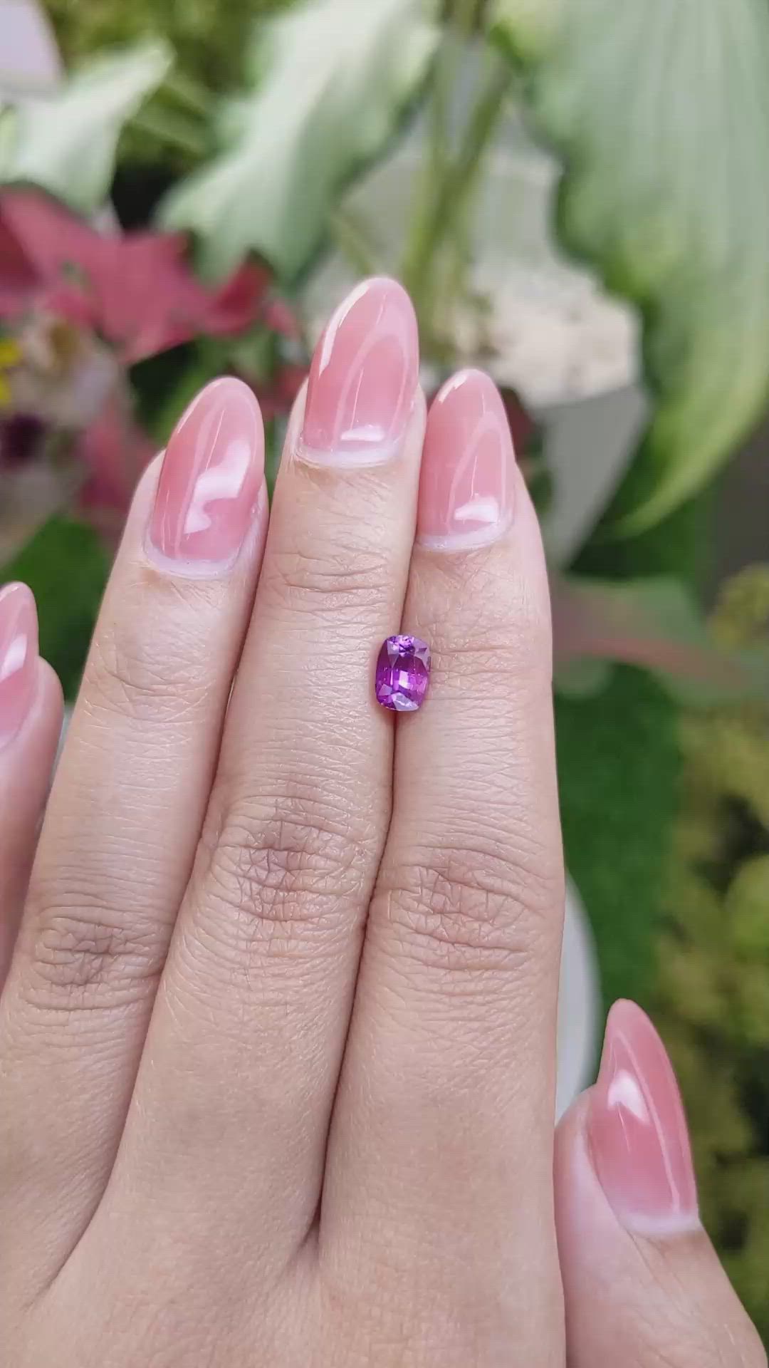1.28 Ct. Pinkish Purple Sapphire from Ceylon (Sri Lanka) Size Video
