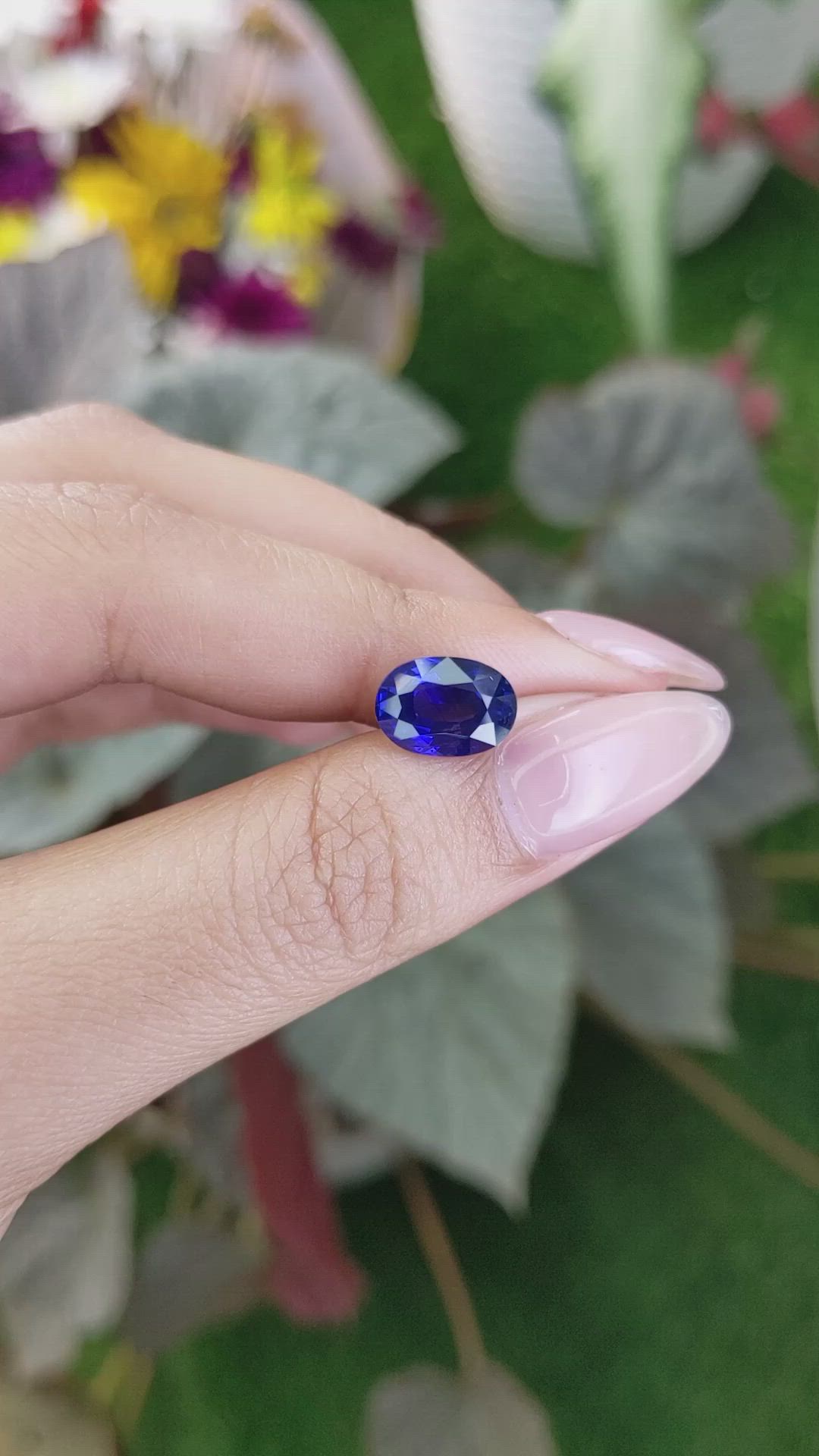 3.83 Ct. Blue Sapphire from Ceylon (Sri Lanka) Size Video