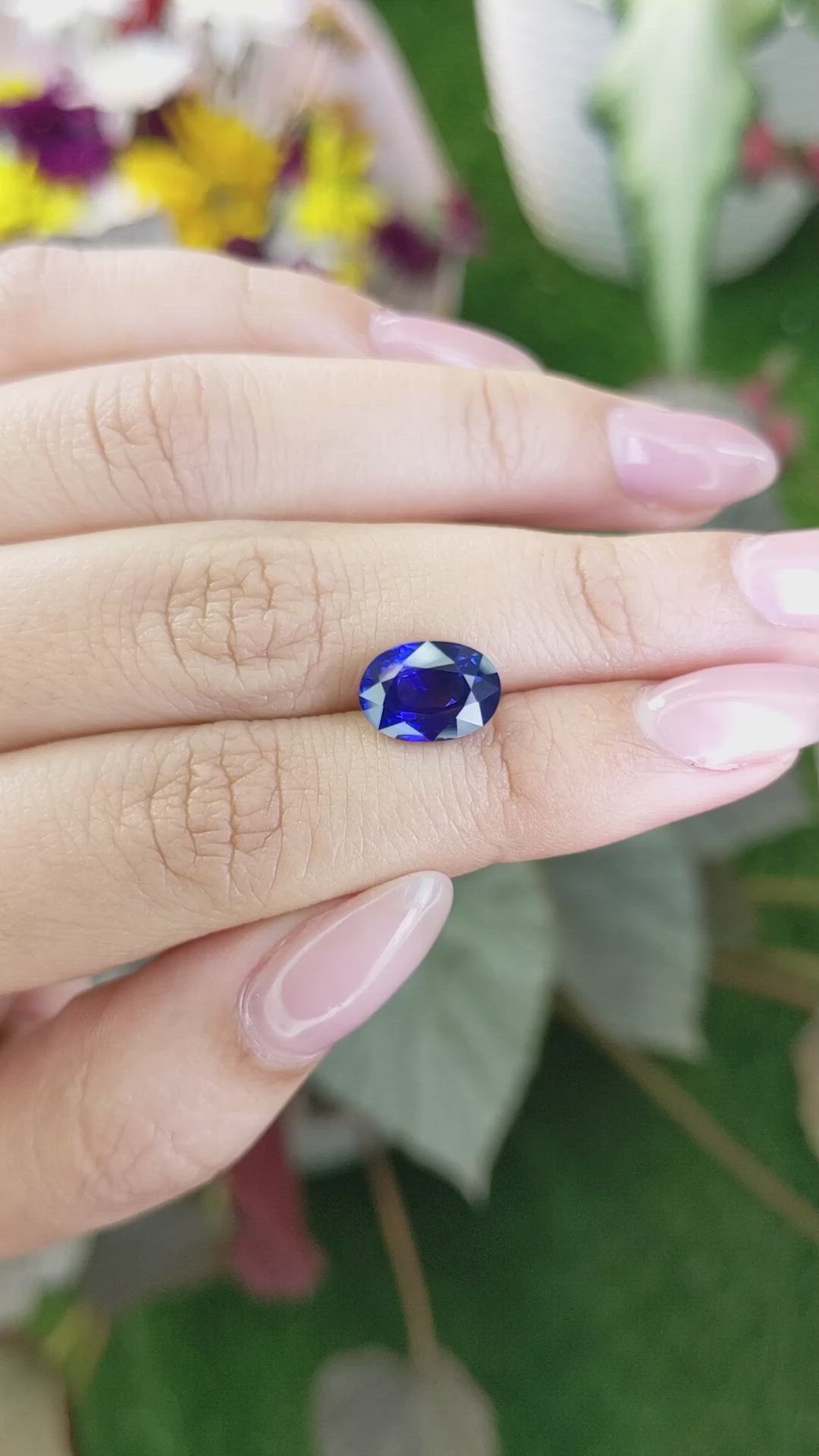 3.83 Ct. Blue Sapphire from Ceylon (Sri Lanka) Size Video