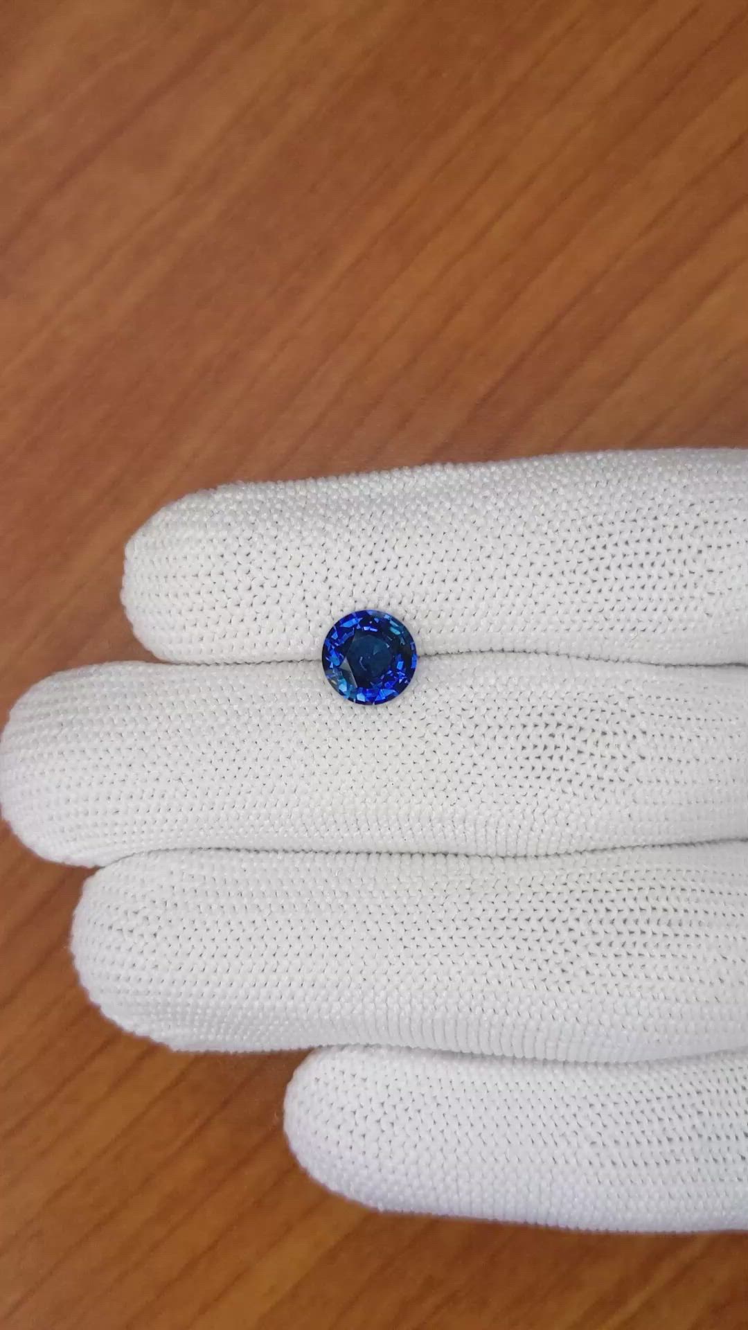 2.47 Ct. Blue Sapphire from Ceylon (Sri Lanka) Size Video