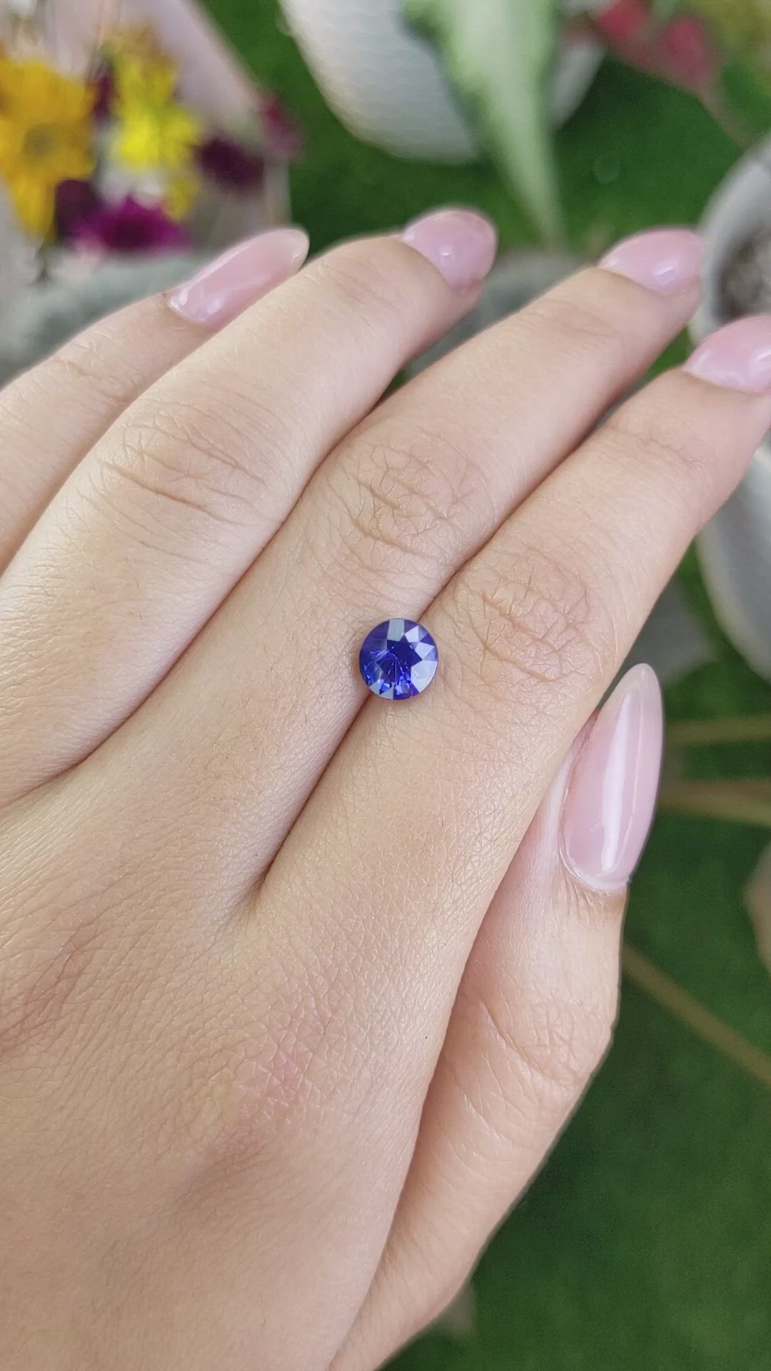 1.58 Ct. Blue Sapphire from Ceylon (Sri Lanka) Size Video