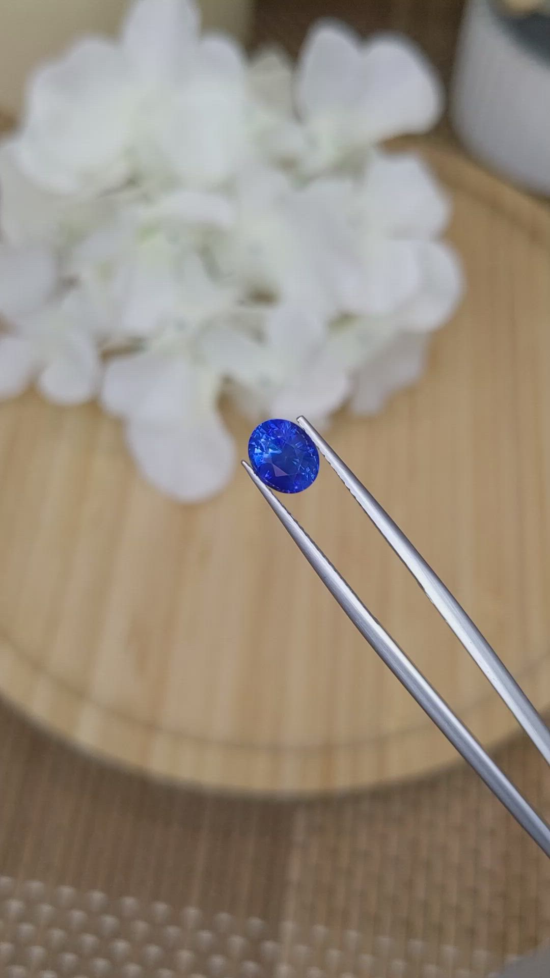1.67 Ct. Blue Sapphire from Ceylon (Sri Lanka) Size Video