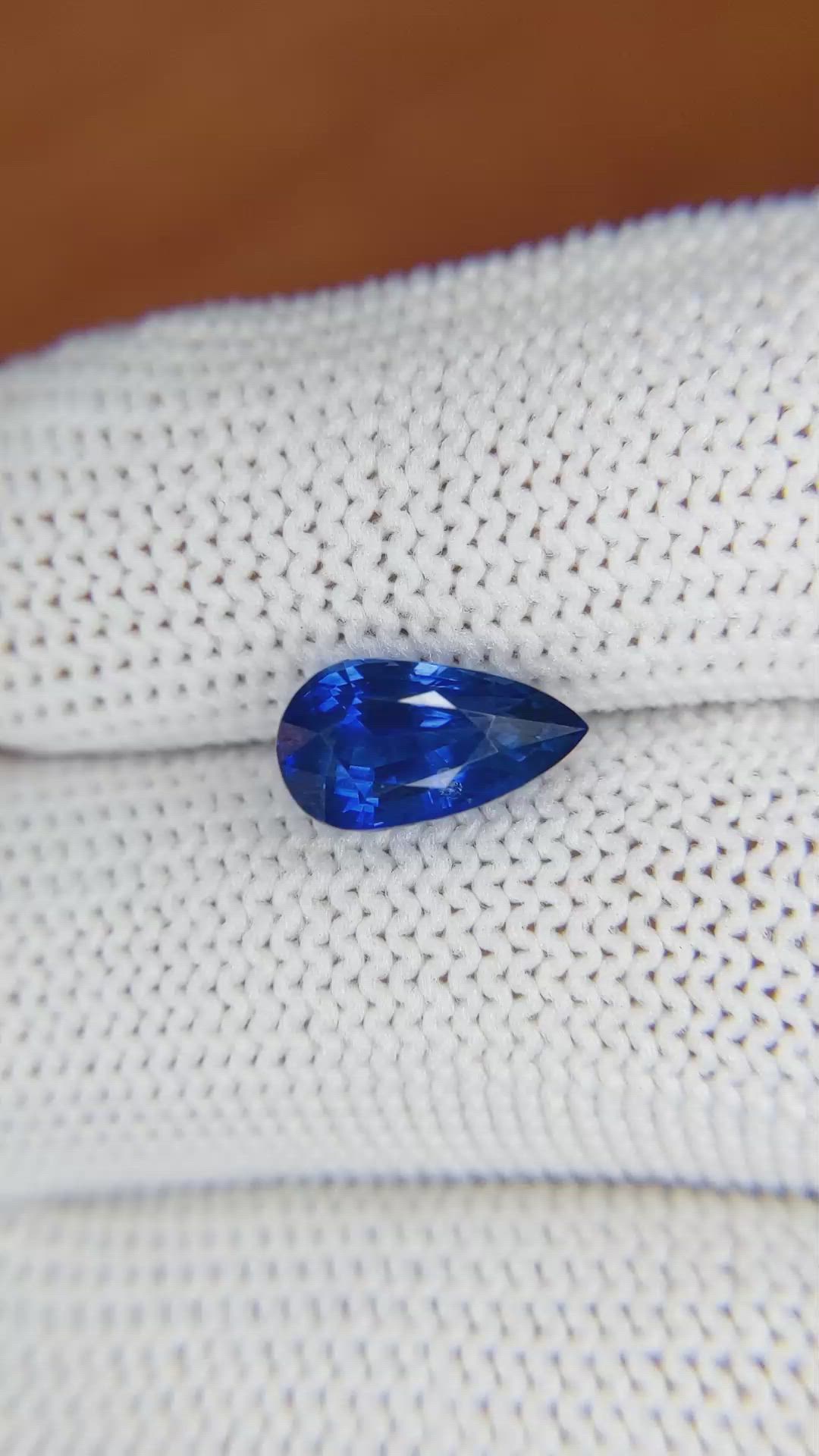 3.17 Ct. Blue Sapphire from Ceylon (Sri Lanka) Size Video