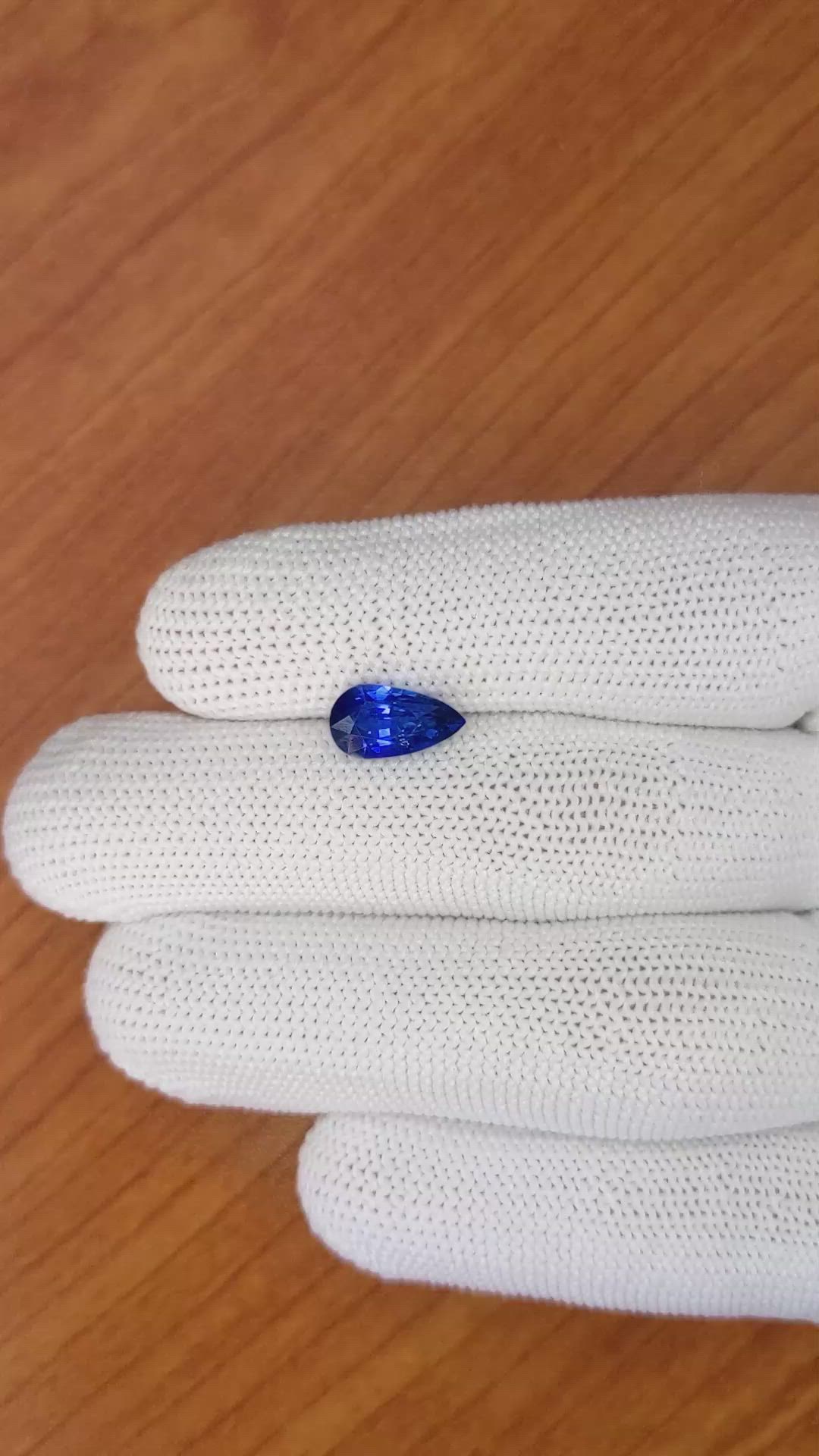 3.17 Ct. Blue Sapphire from Ceylon (Sri Lanka) Size Video