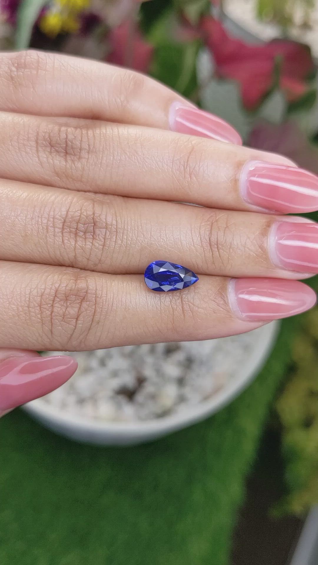 3.17 Ct. Blue Sapphire from Ceylon (Sri Lanka) Size Video