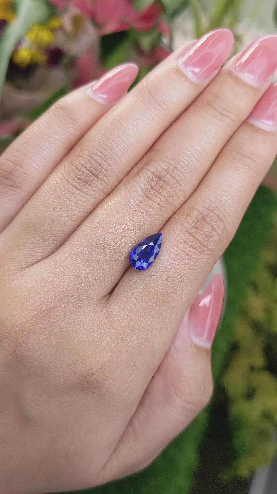 3.17 Ct. Blue Sapphire from Ceylon (Sri Lanka) Size Video