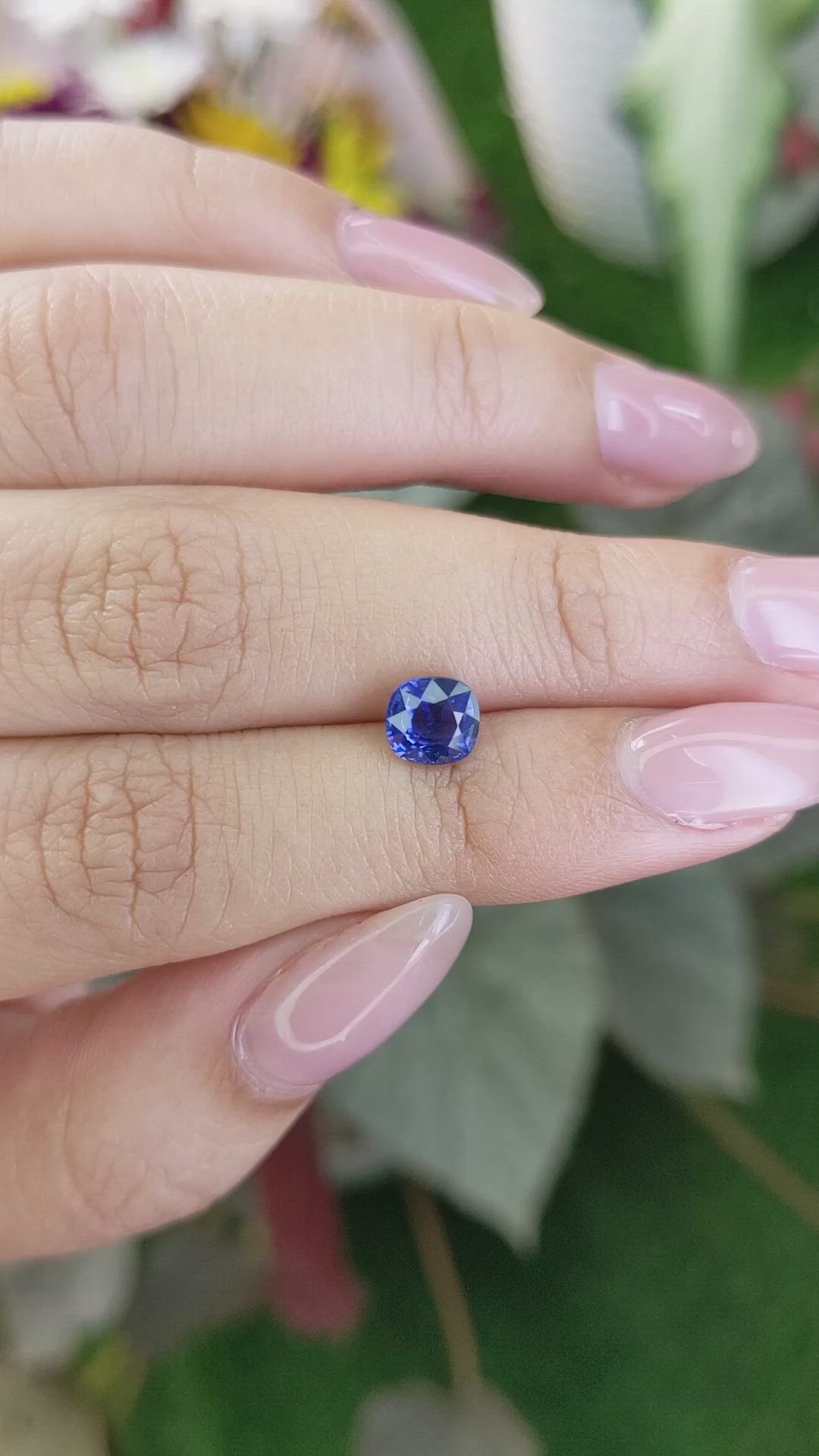 1.37 Ct. Blue Sapphire from Ceylon (Sri Lanka) Size Video