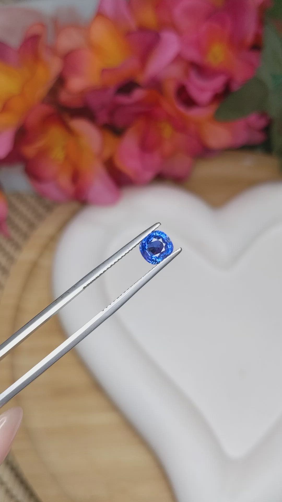 1.37 Ct. Blue Sapphire from Ceylon (Sri Lanka) Size Video